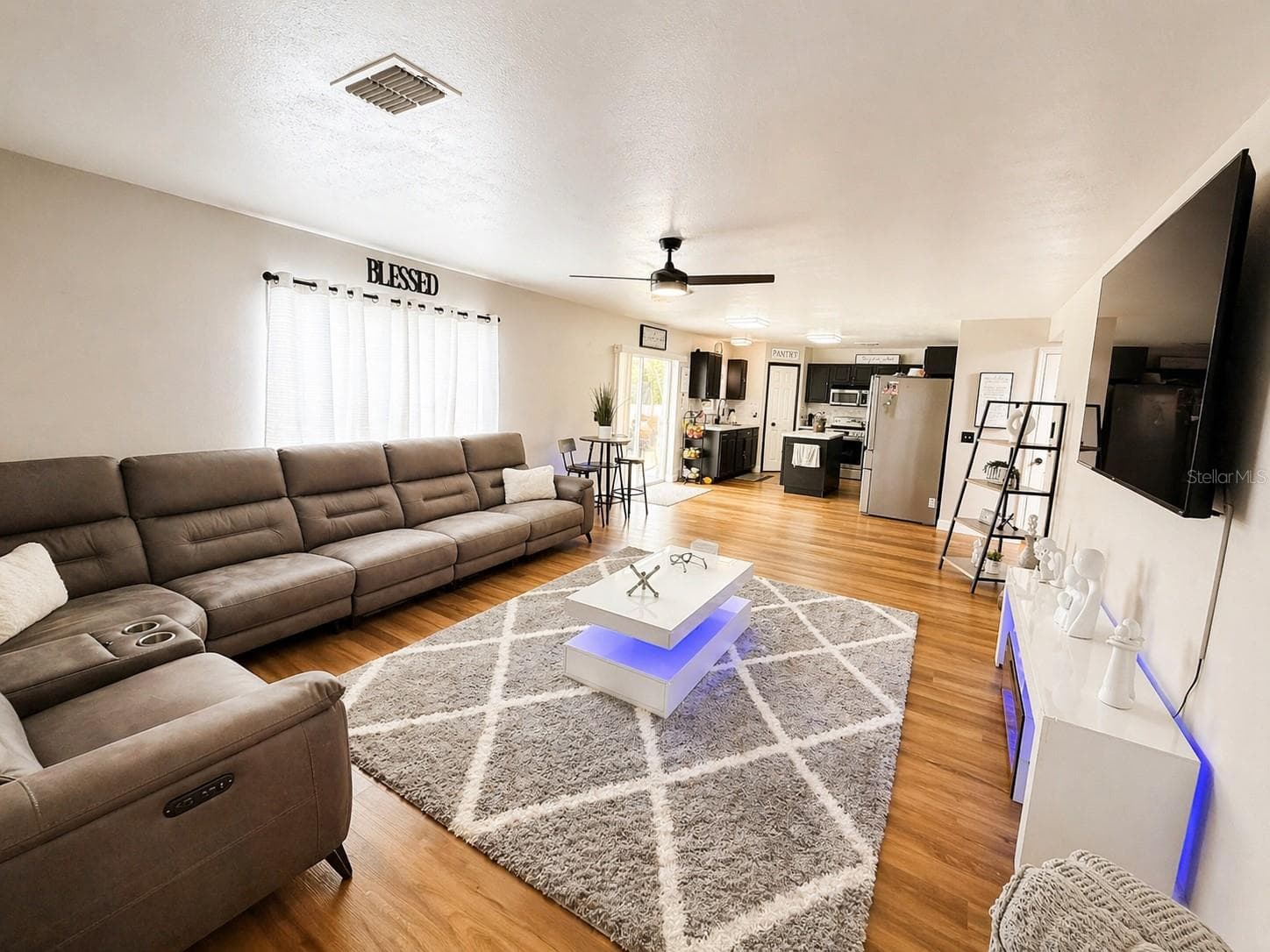 3483 Charmwood Ave photo 5