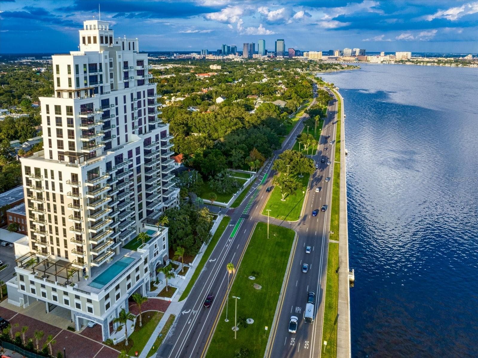 2103 Bayshore Blvd #703