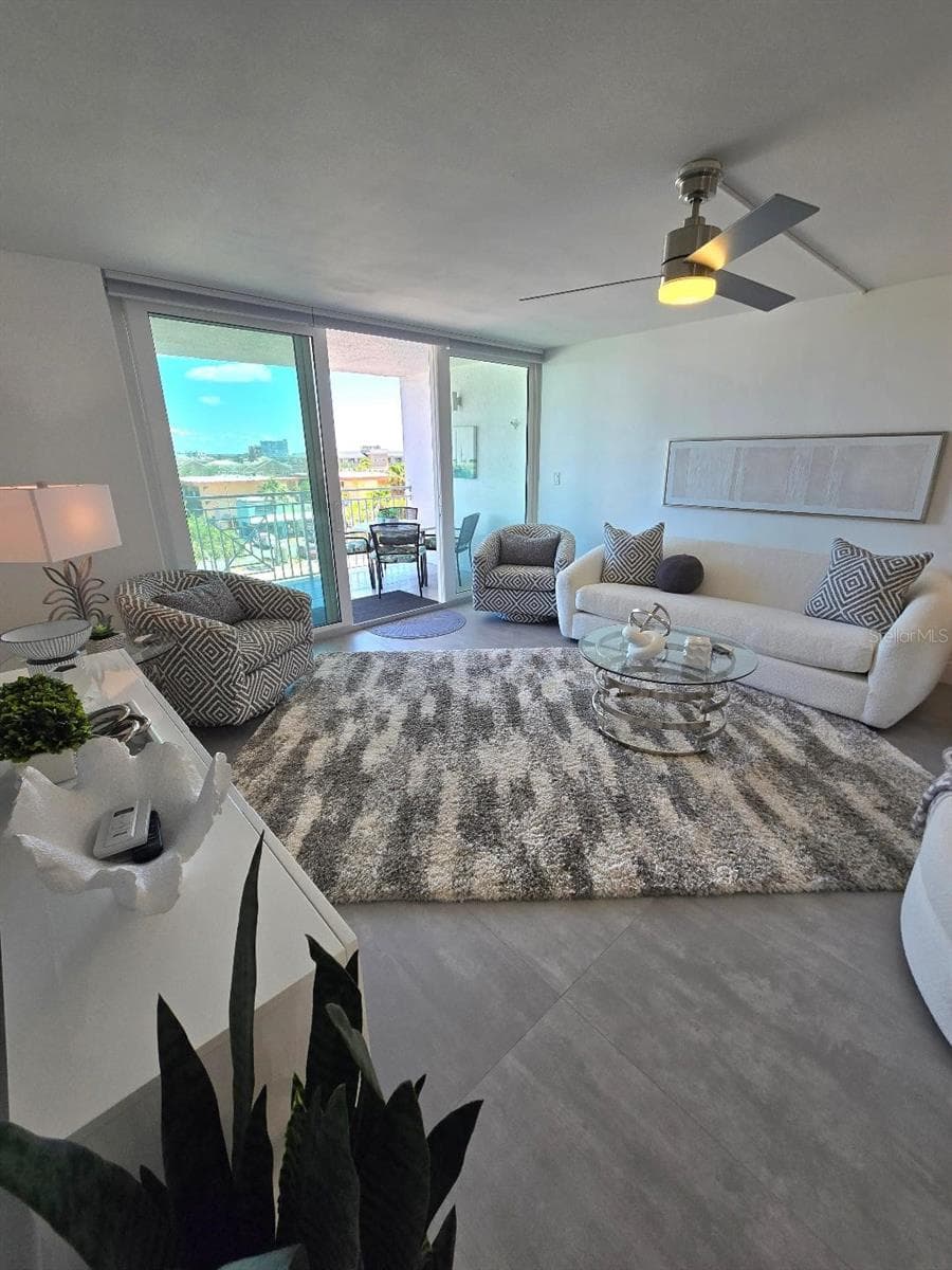 675 S Gulfview Blvd #505 photo 2