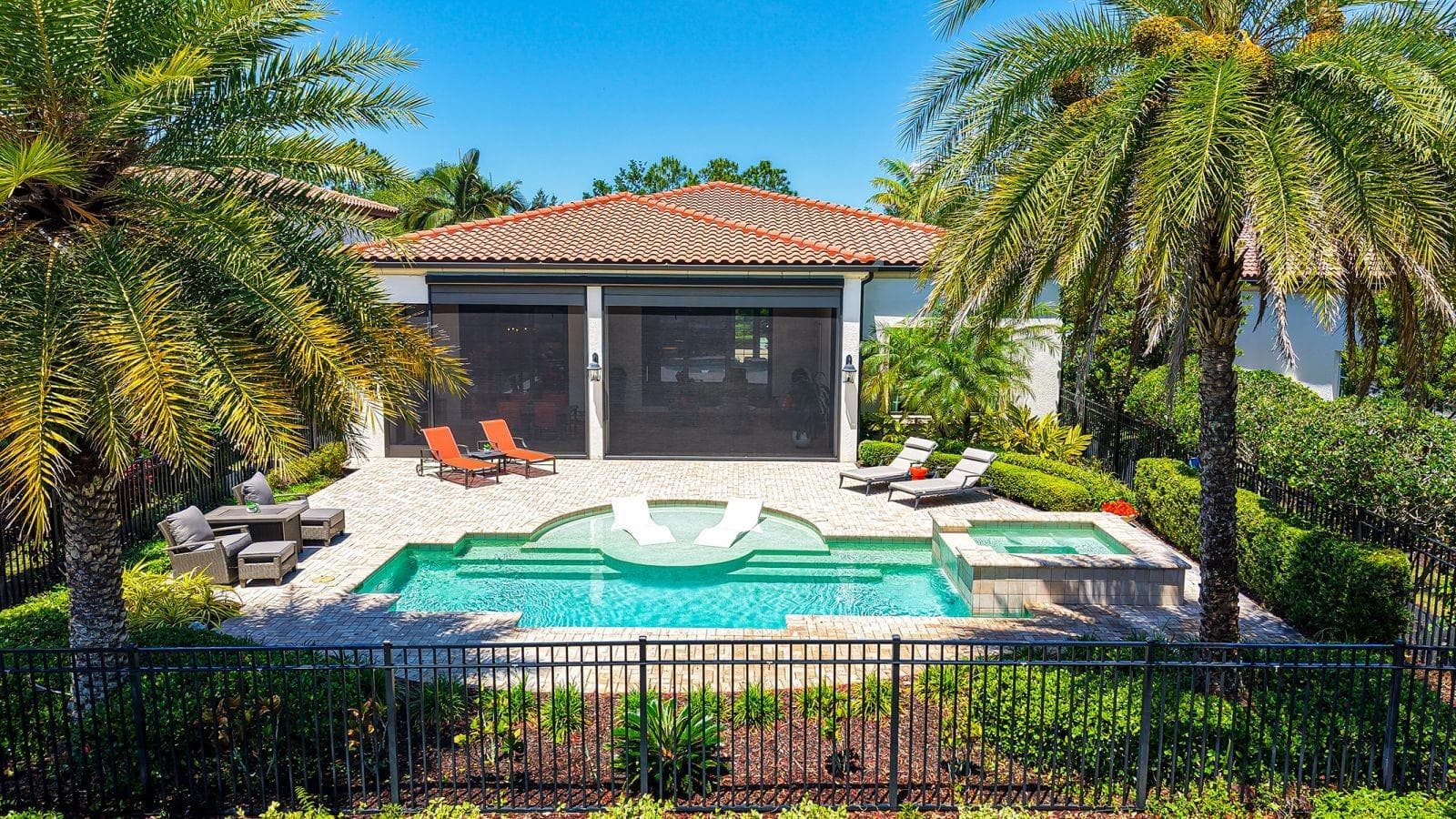 7975 Matera CT photo 4