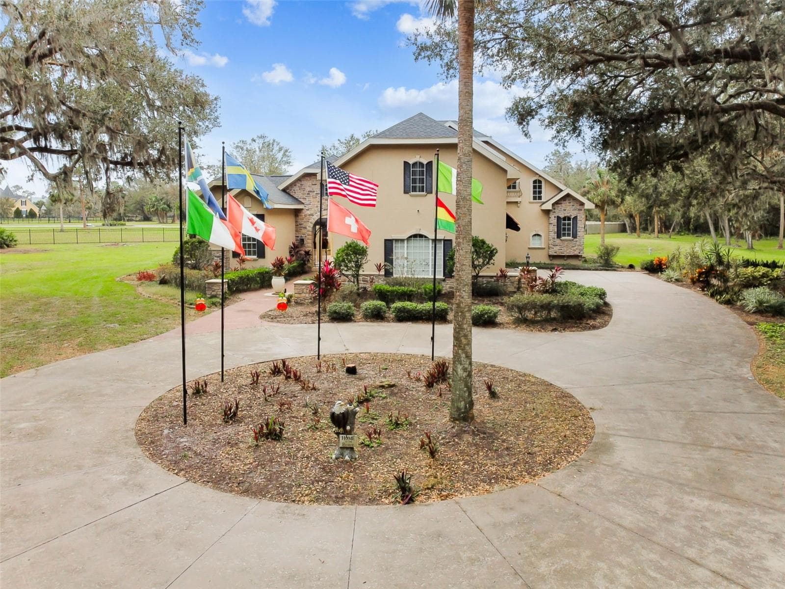 12709 Mannhurst Oak Ln photo 4