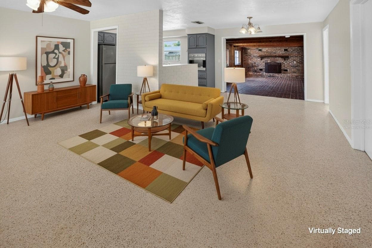 13746 Martinique Dr photo 4