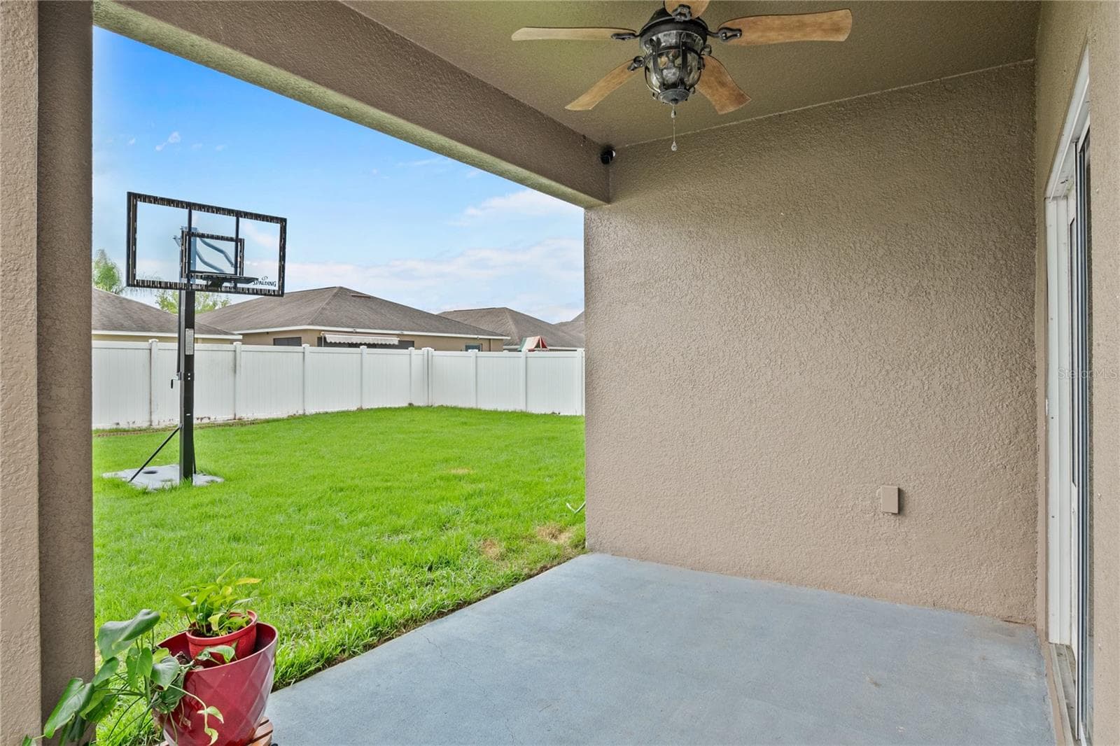 13161 Royal Pines Ave photo 4