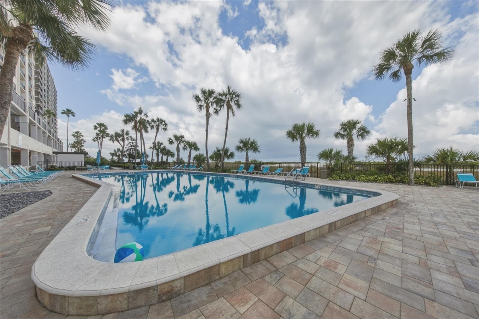 1270 Gulf Blvd #1202 photo 2
