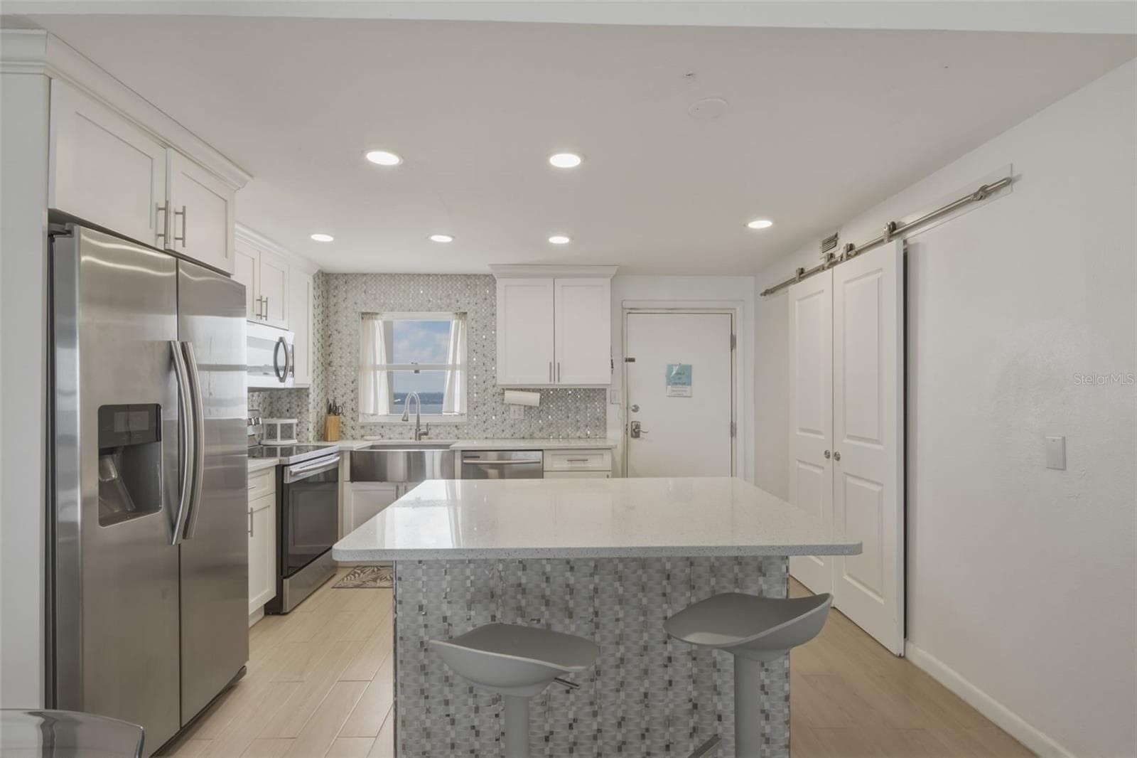 1270 Gulf Blvd #1202 photo 4