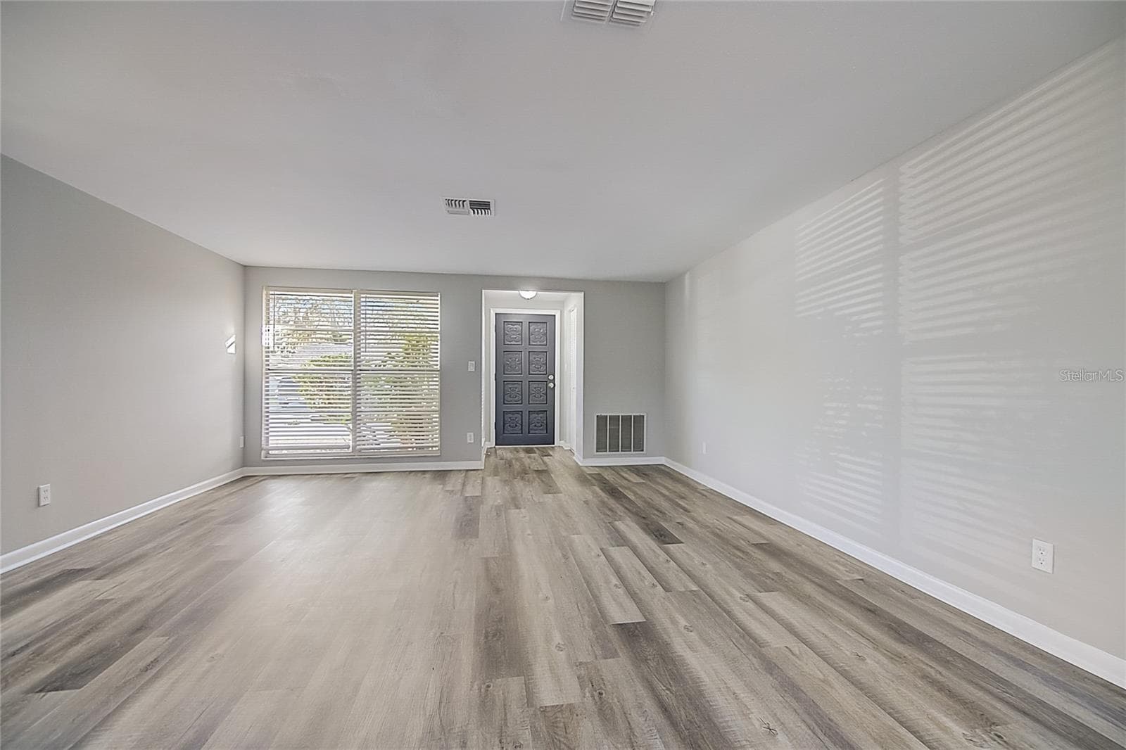 8923 Candlewick Ln photo 5