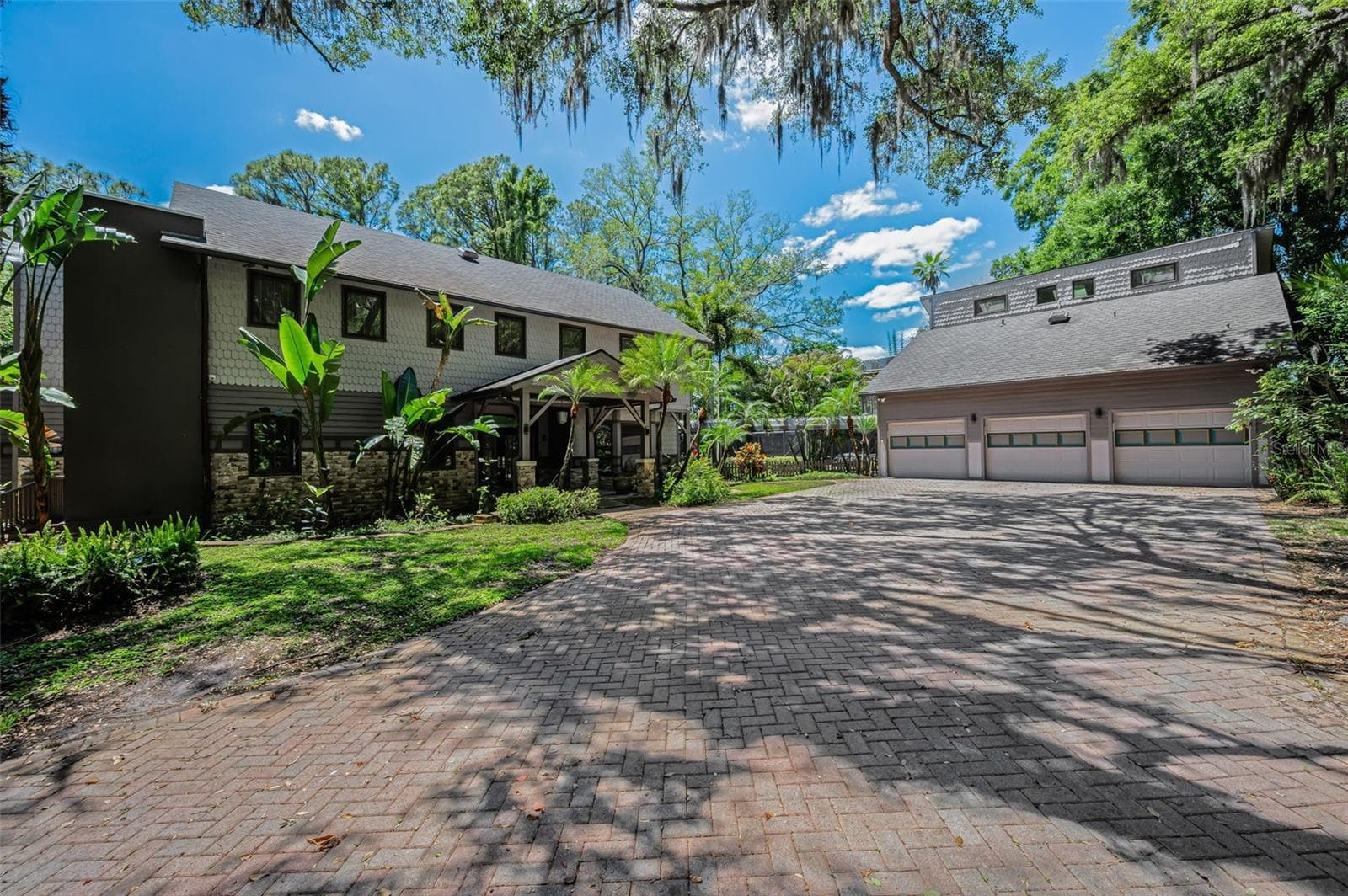 8602 Bonnie Cove Ln photo 2
