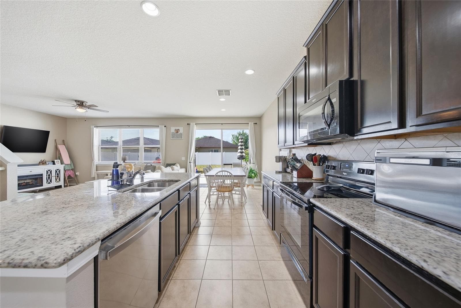 15476 Stone House Dr photo 3