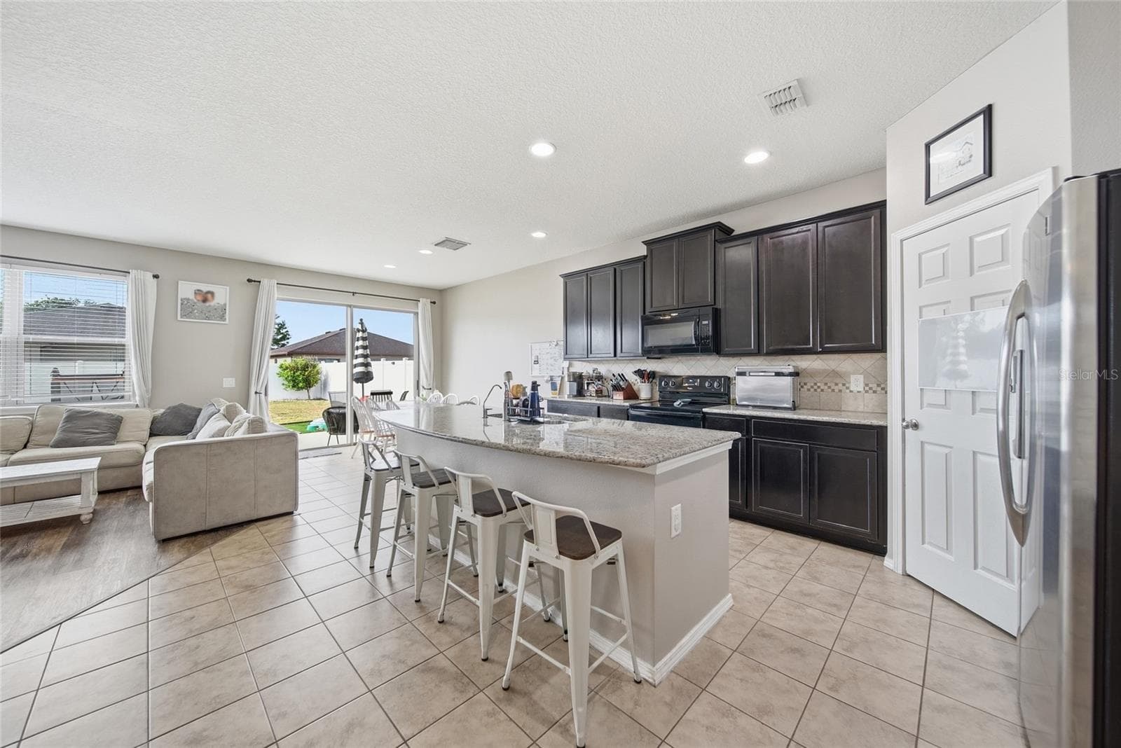 15476 Stone House Dr photo 4