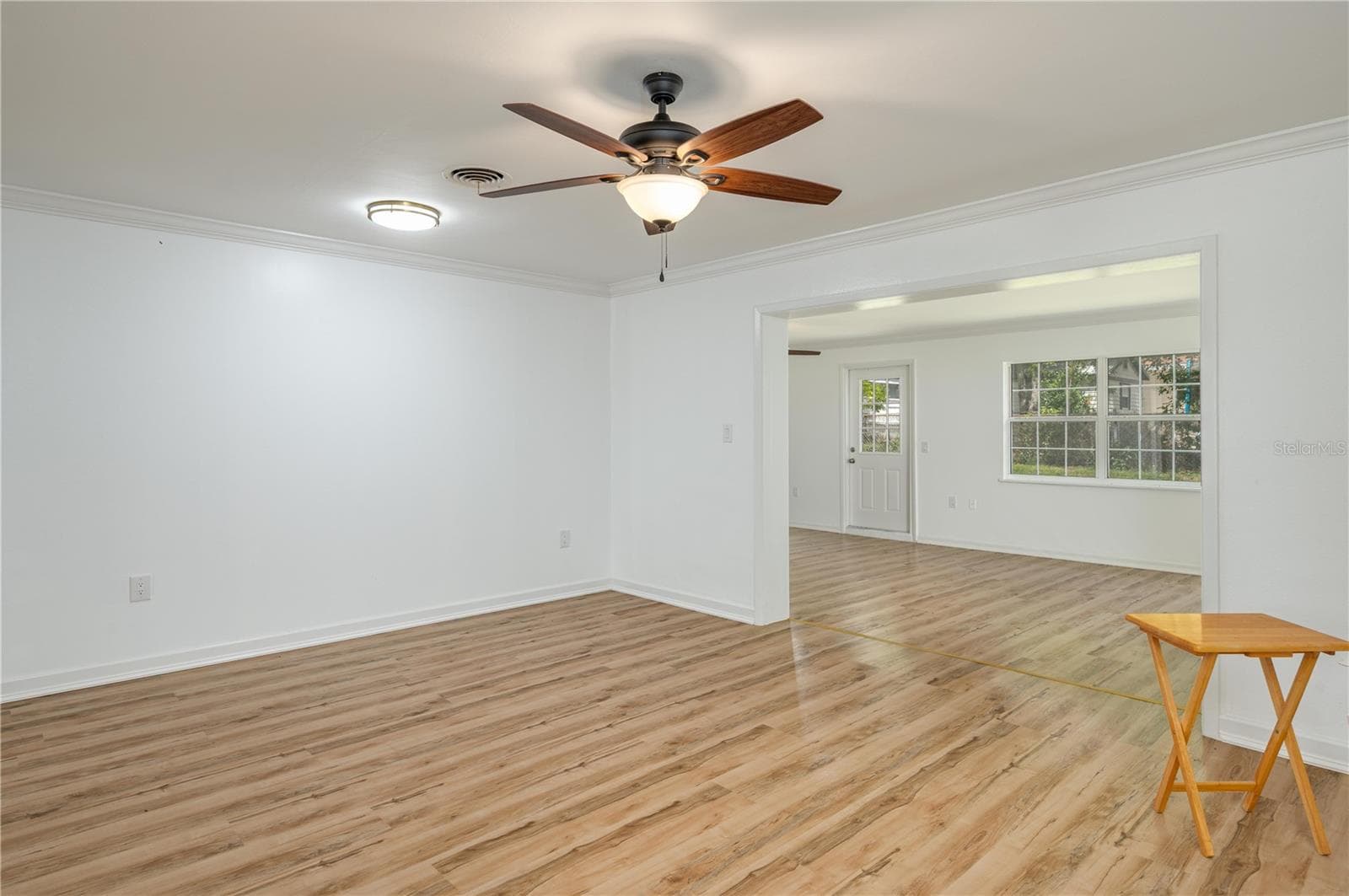 2230 W Helen Cir photo 4