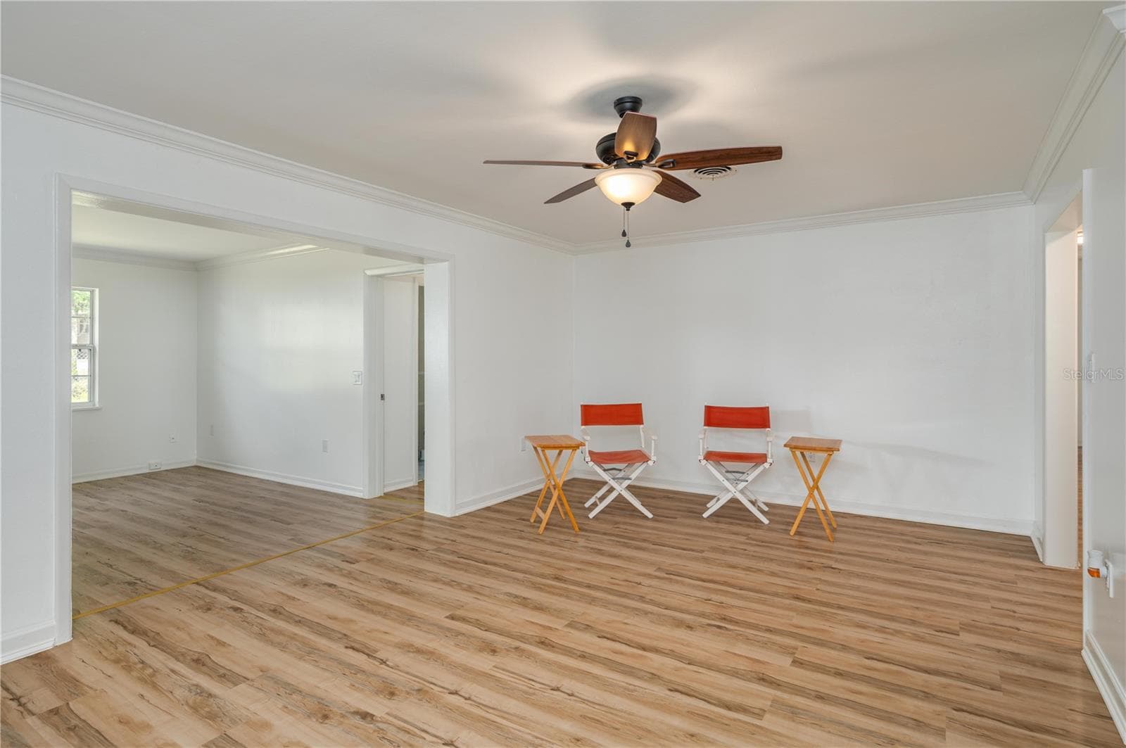 2230 W Helen Cir photo 5