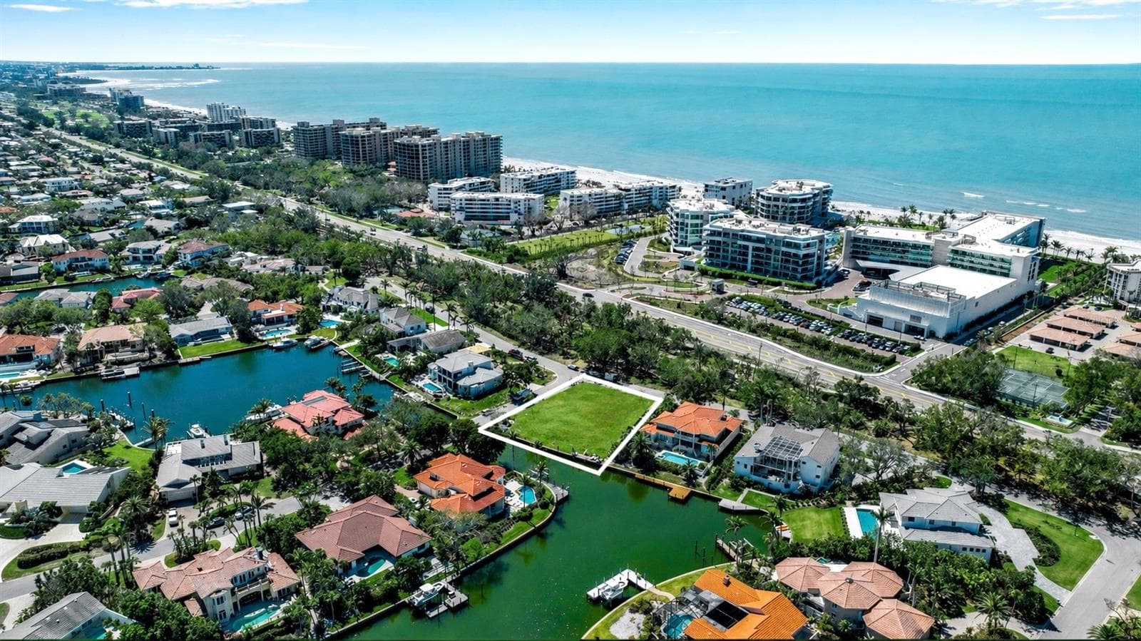 1600 Harbor Sound Dr photo 3