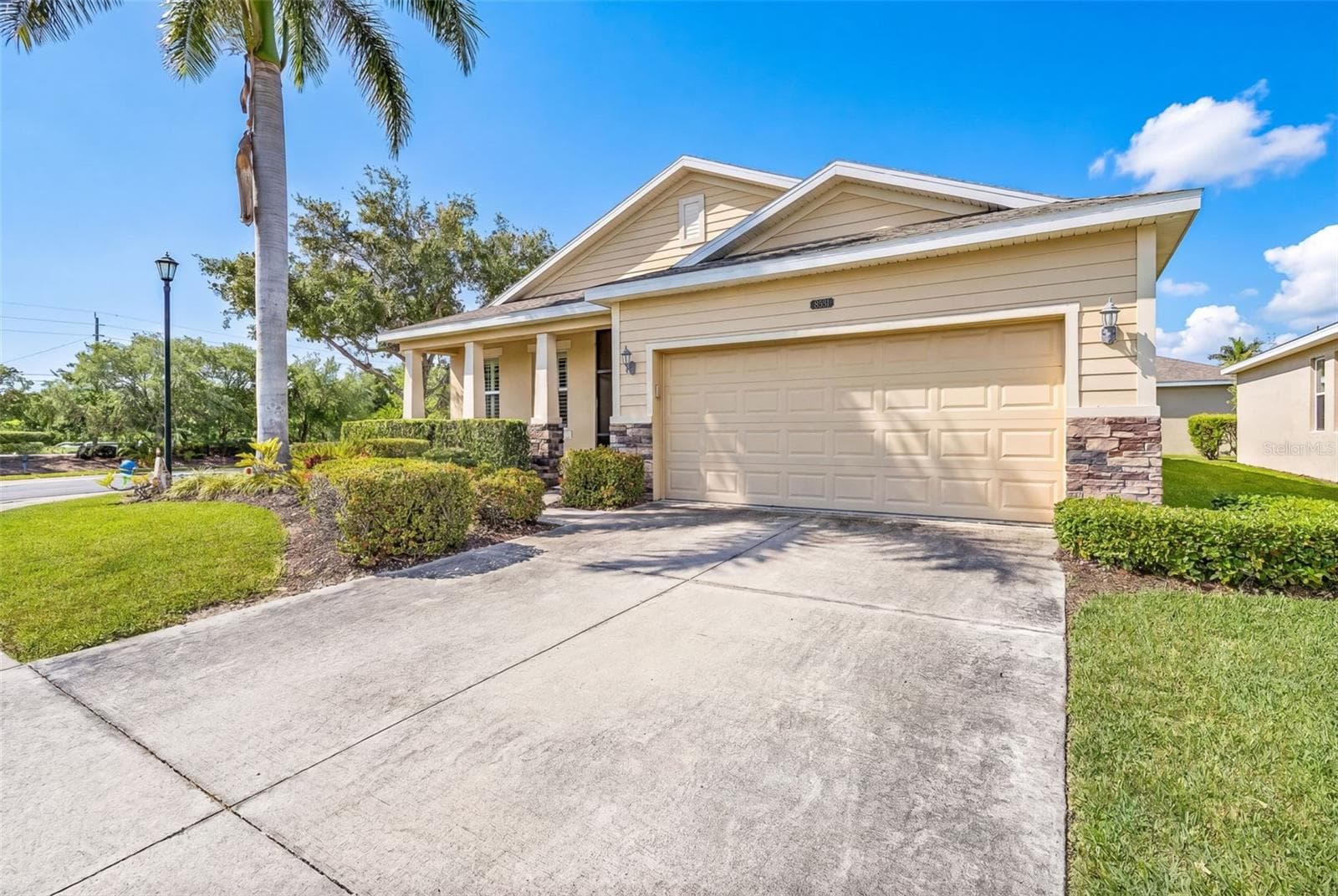 8531 Karpeal Dr photo 4