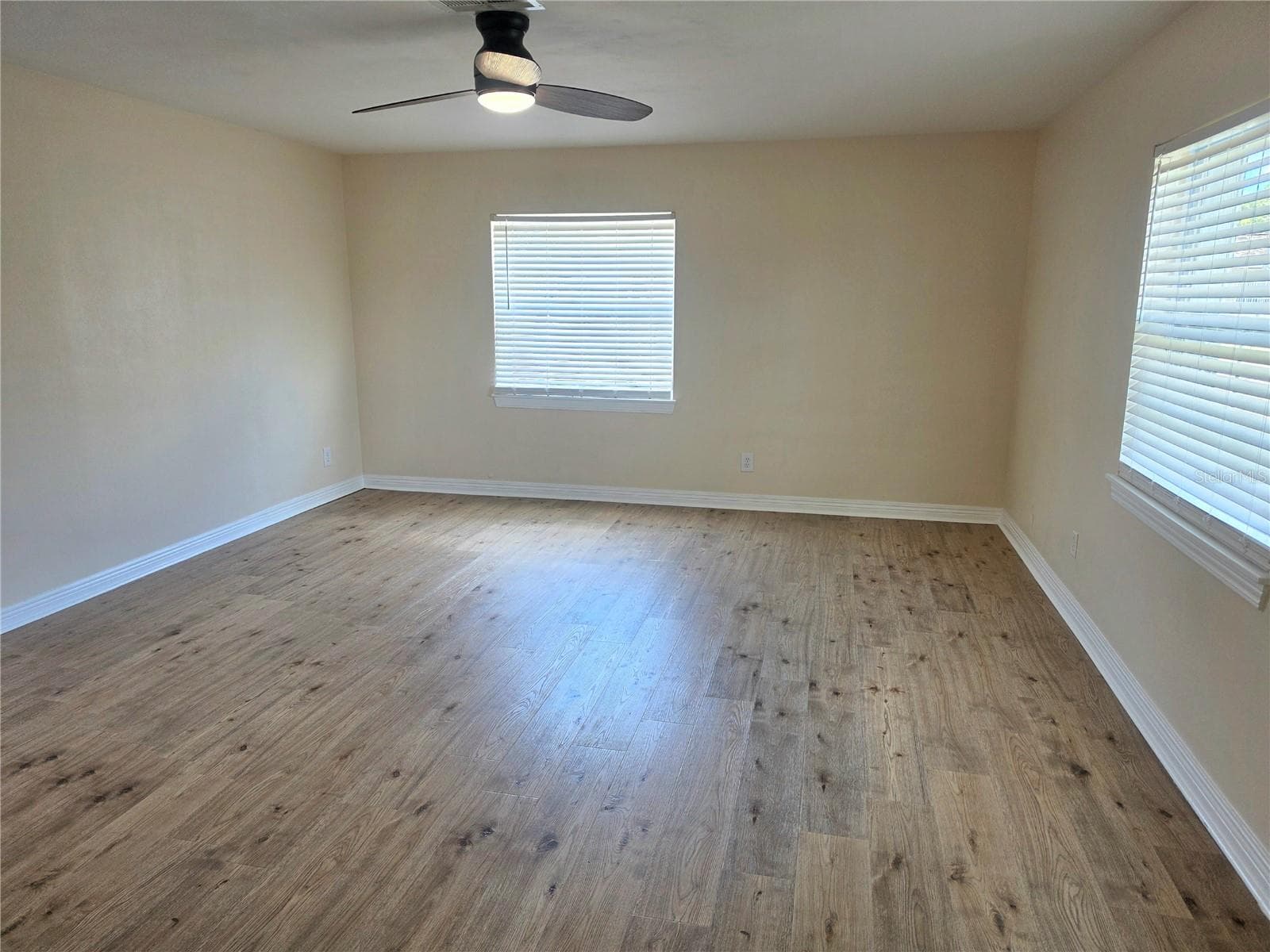 100 Alachua Dr photo 3