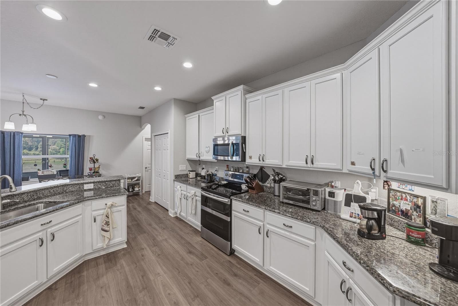 1444 Cypress View Ln photo 5