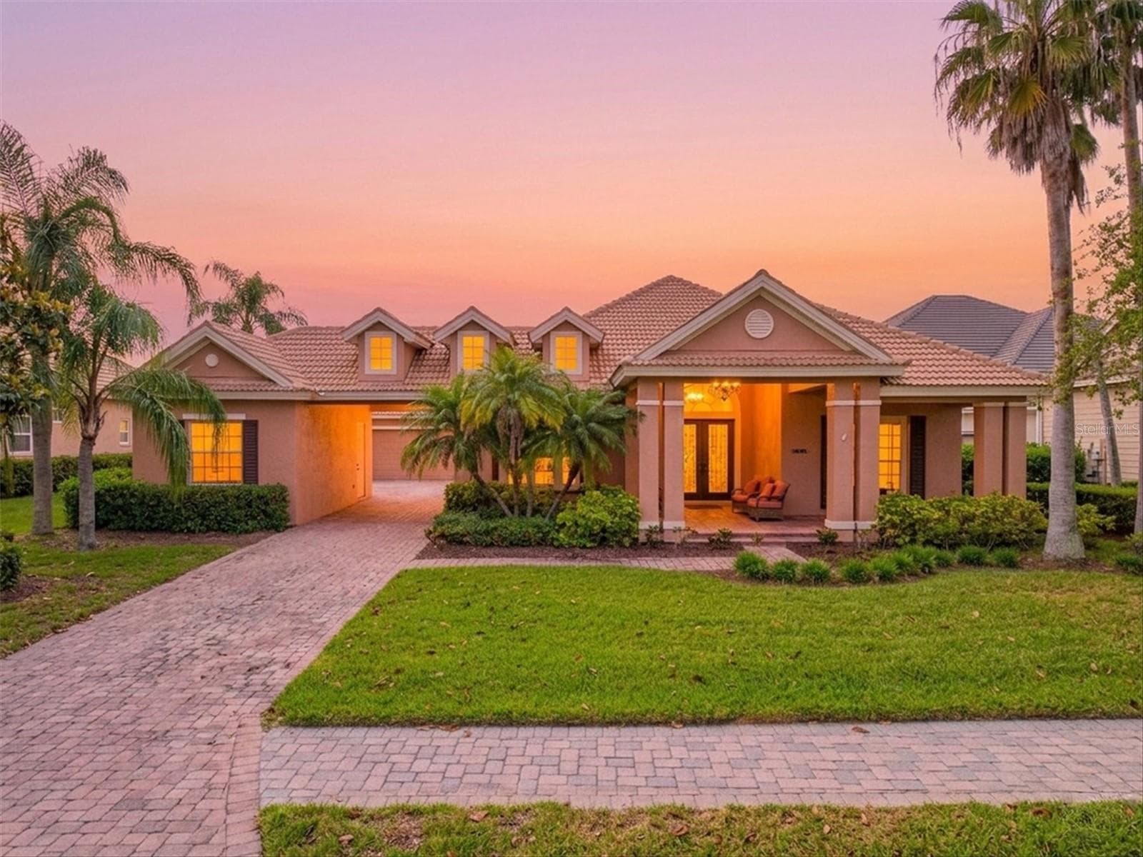 4714 Mainsail Dr photo 2