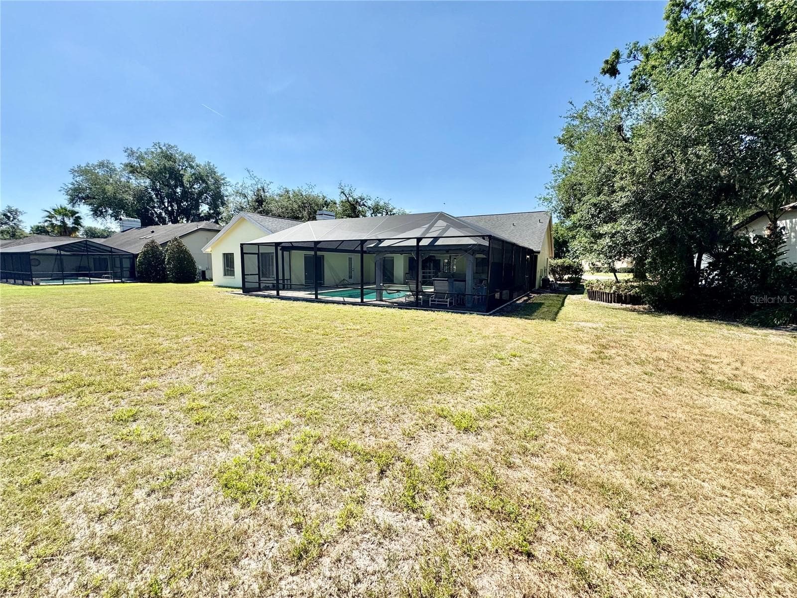 2804 Wedgewood Dr photo 4