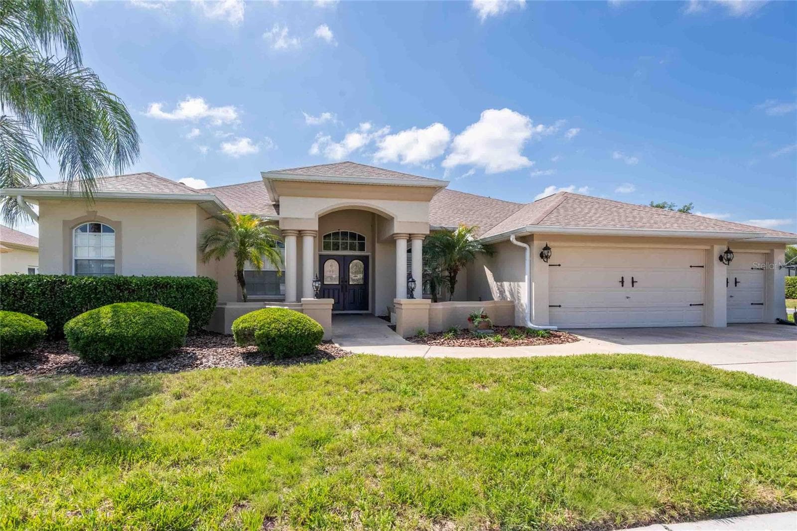 7425 Melogold Cir photo 2
