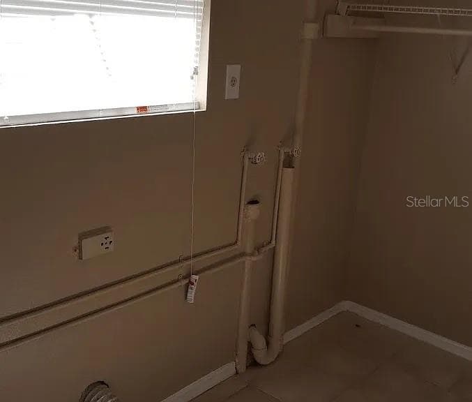 1235 Morgan Dr photo 4