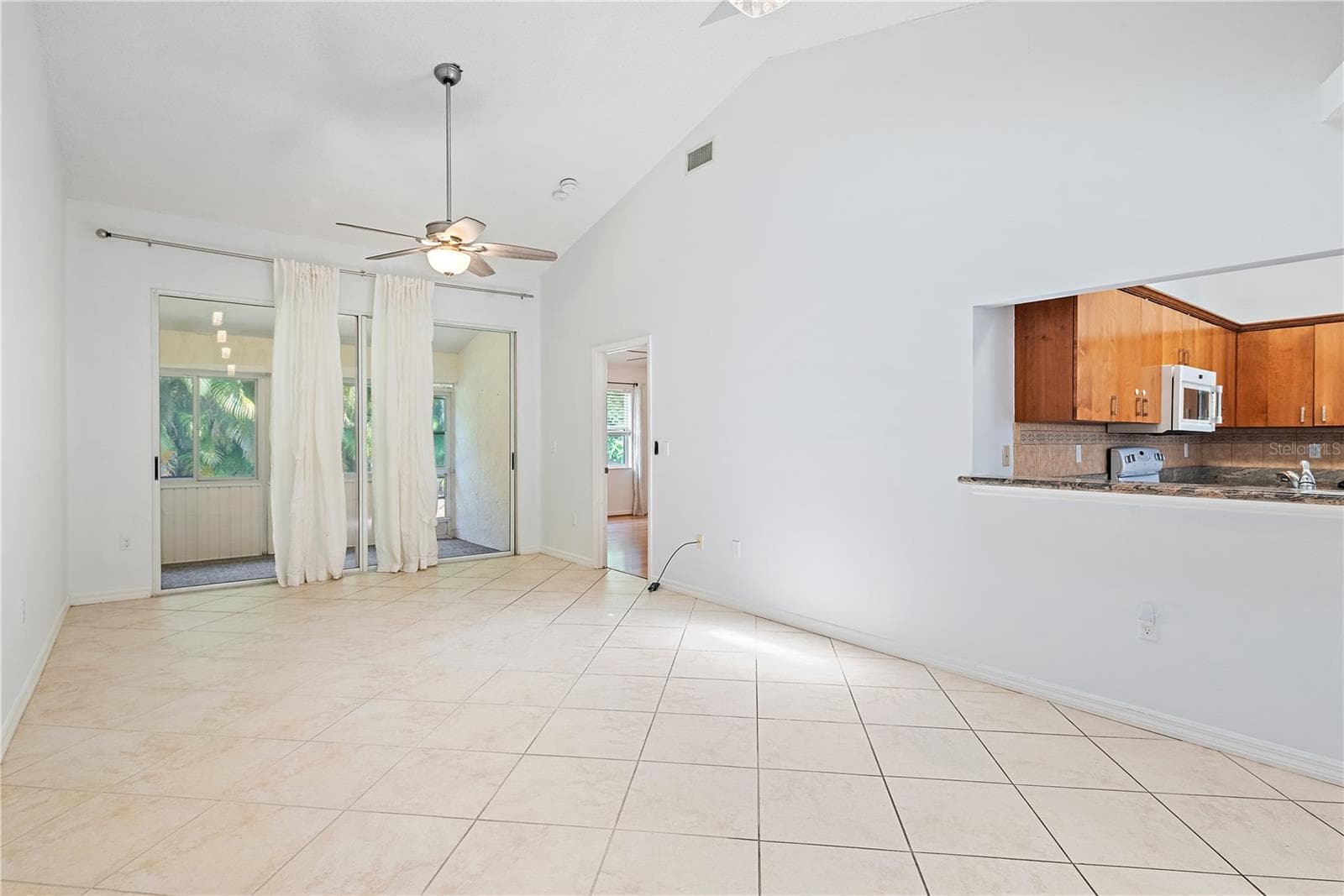 5647 Monte Rosso Rd photo 3