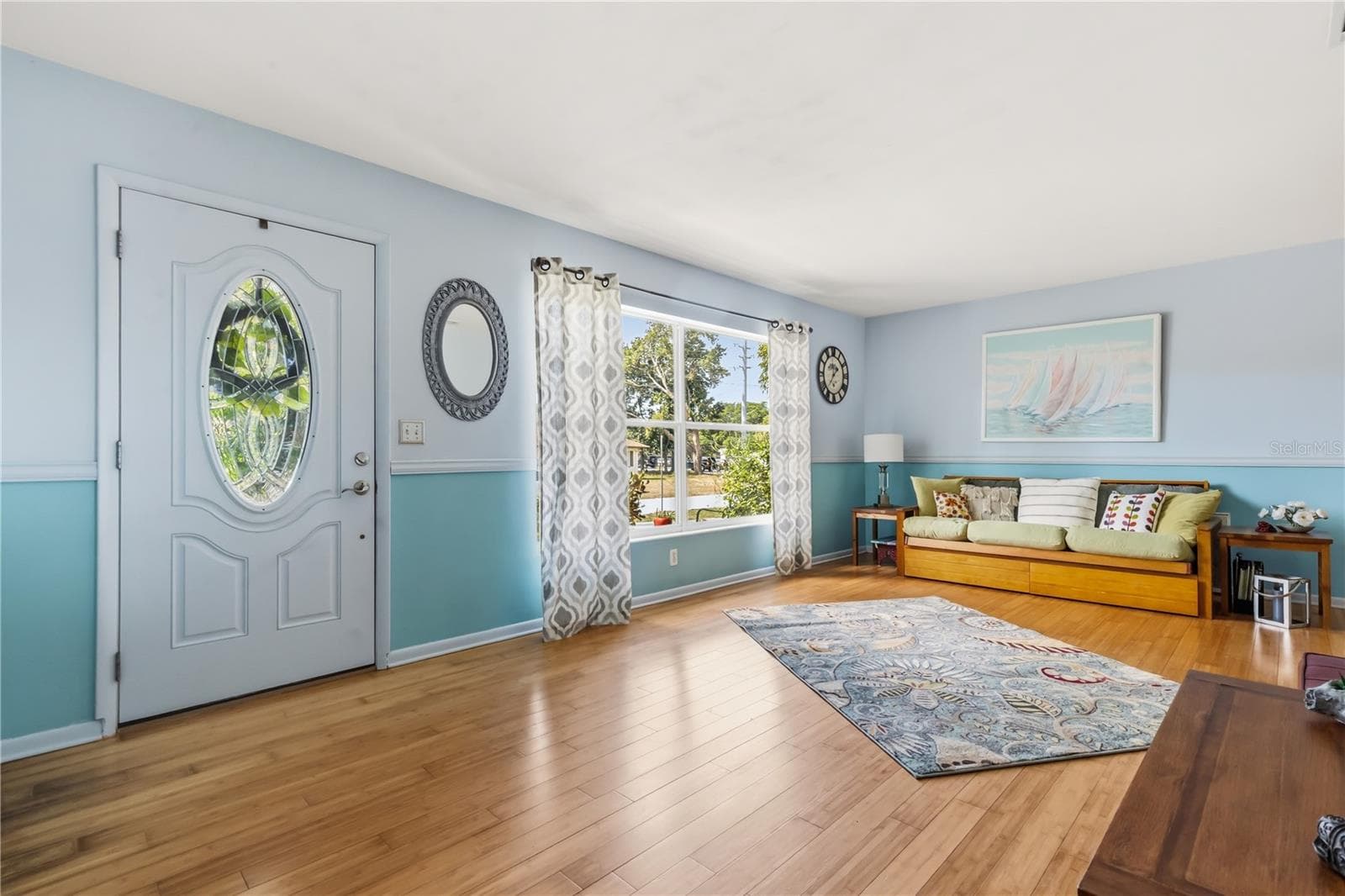 1508 Erin Ln photo 3