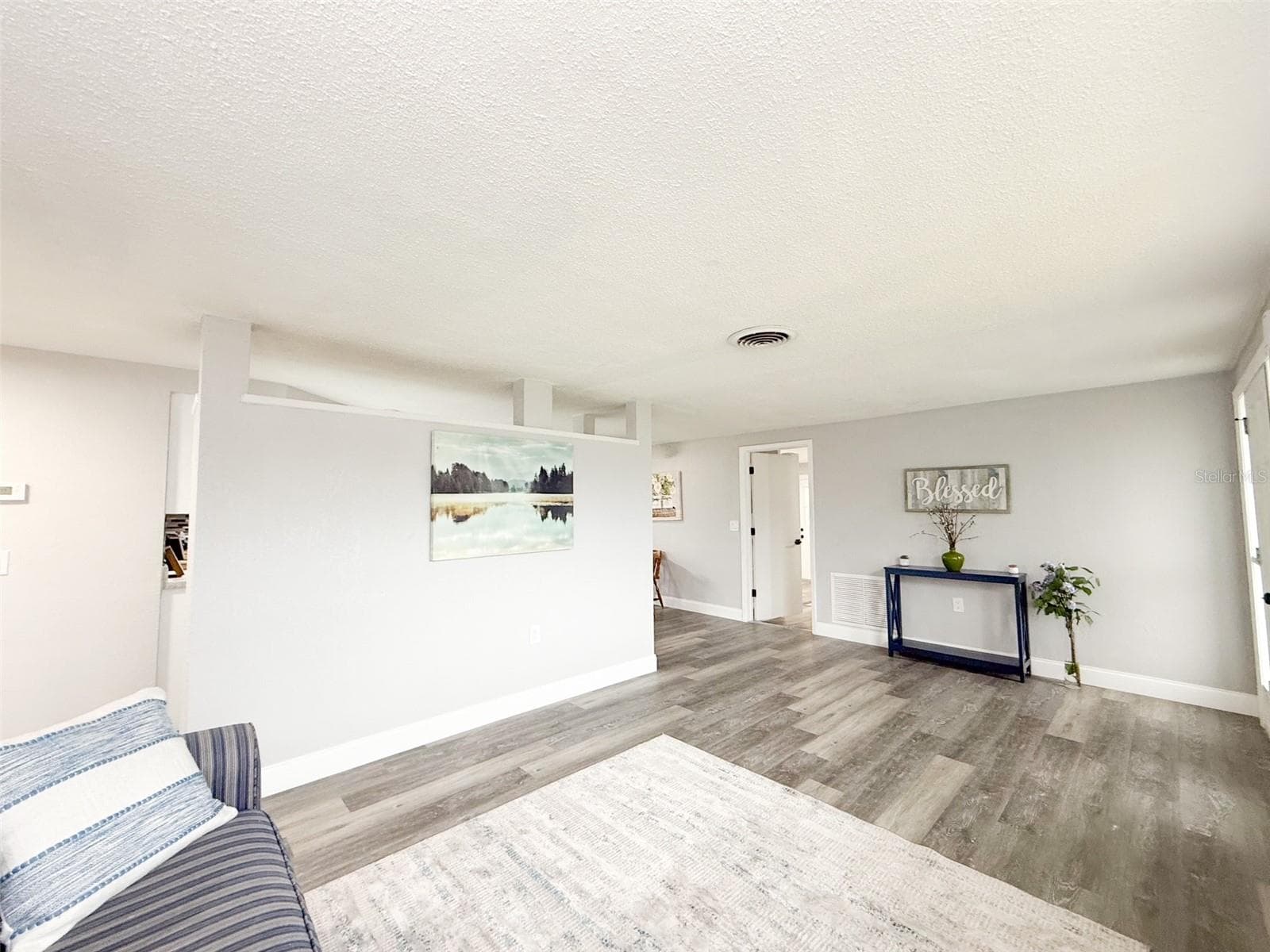 10805 Fillmore Ave photo 5