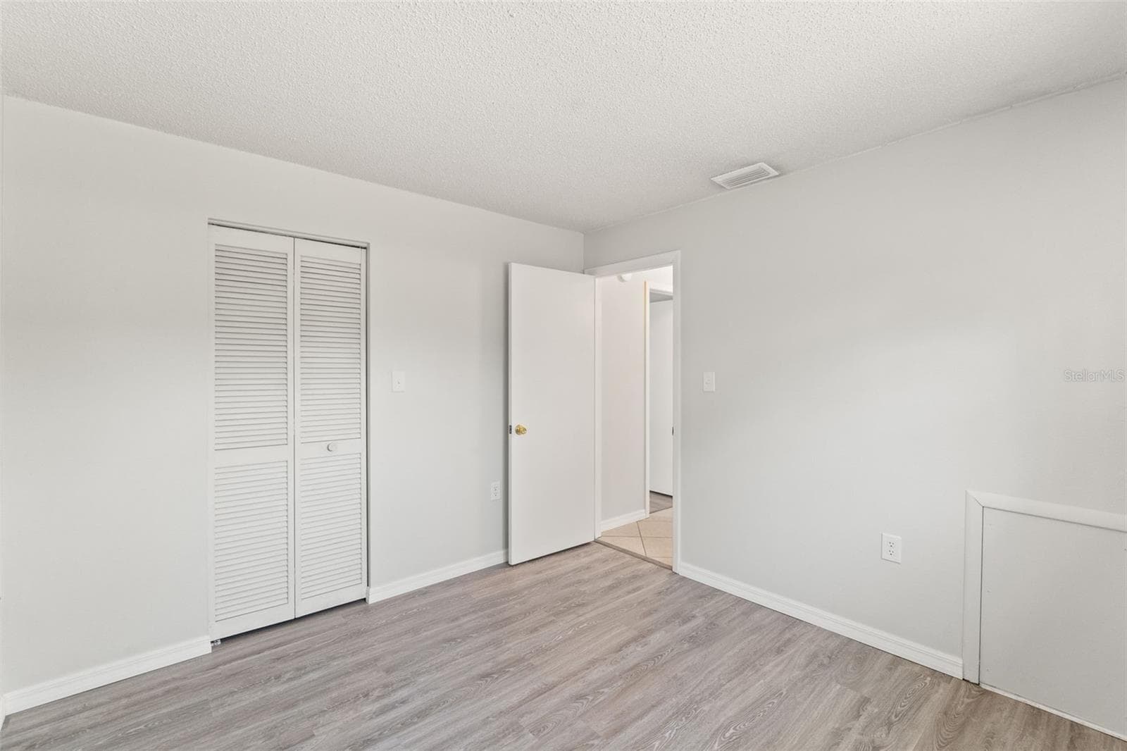 8341 Corney Dr photo 3