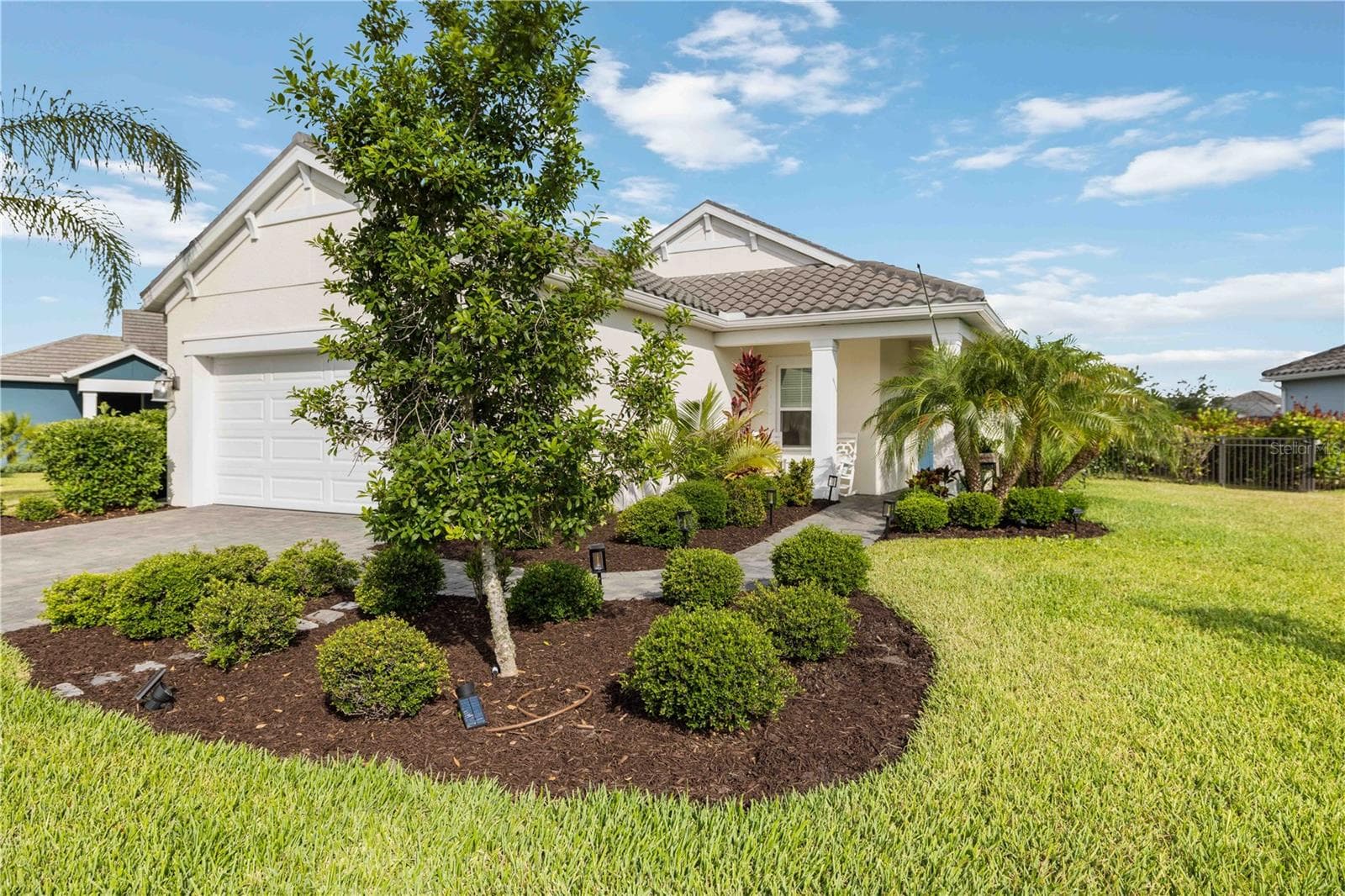2669 Star Apple Way photo 2
