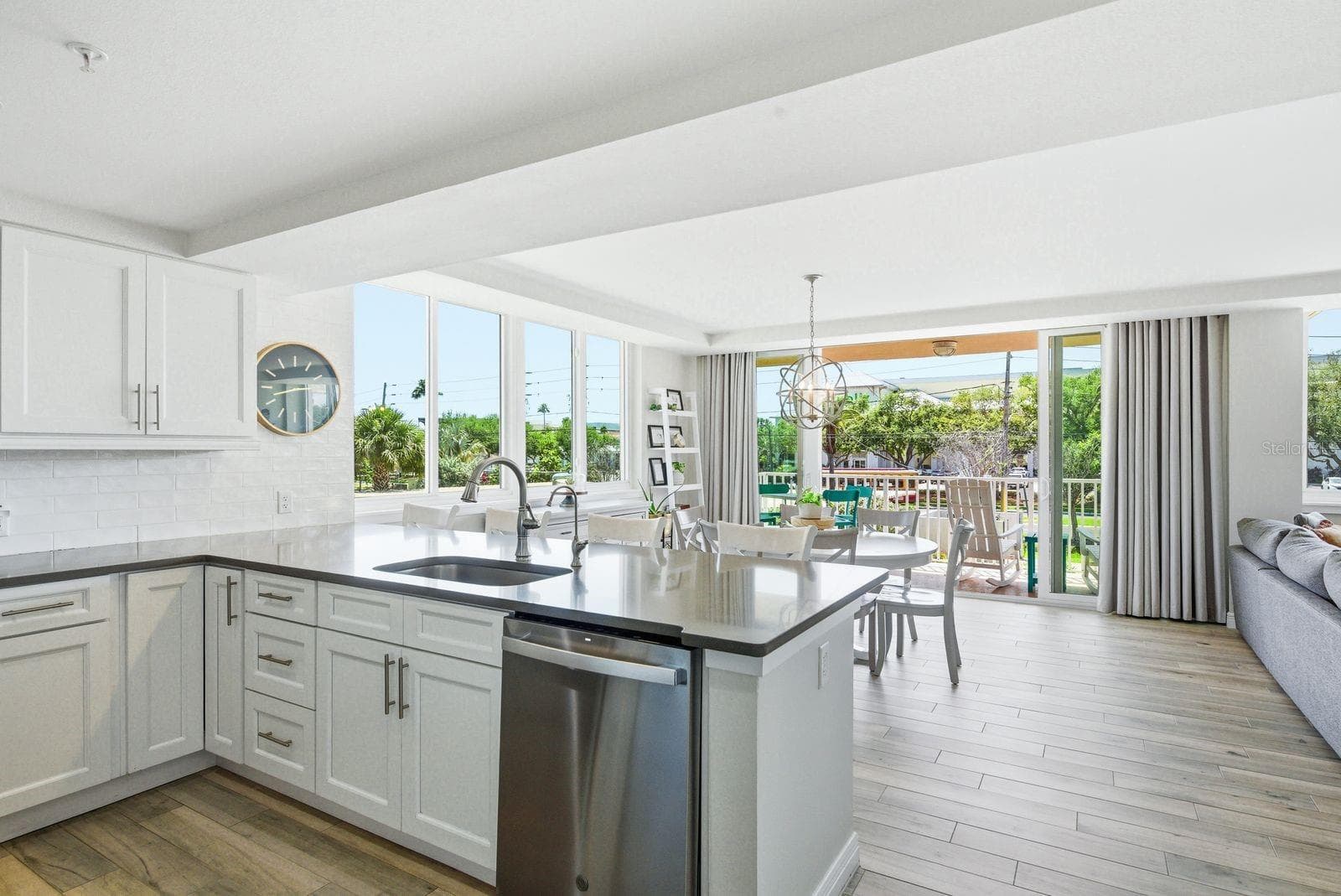 223 Island Way #2D photo 4