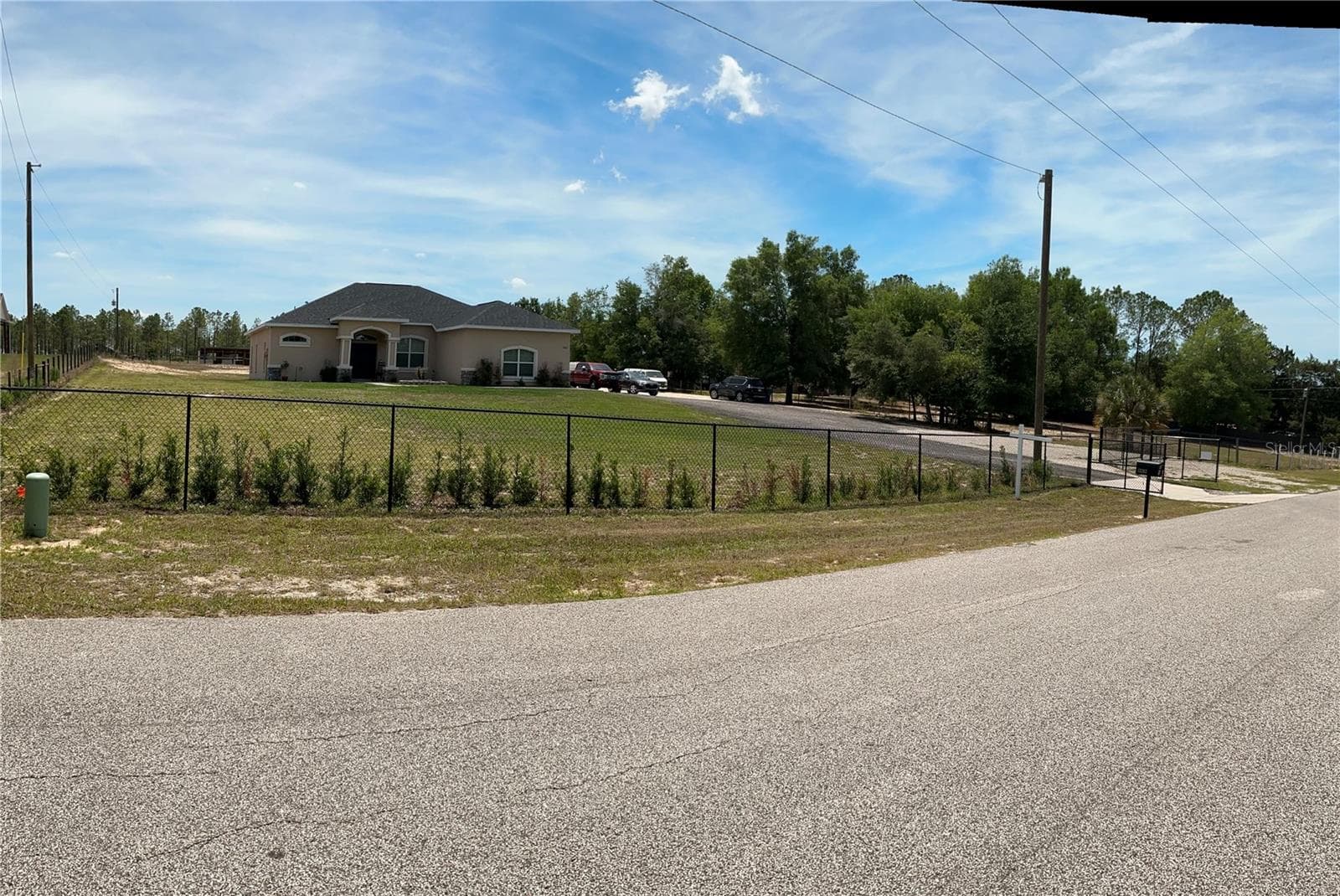 13262 Crowell Rd photo 3
