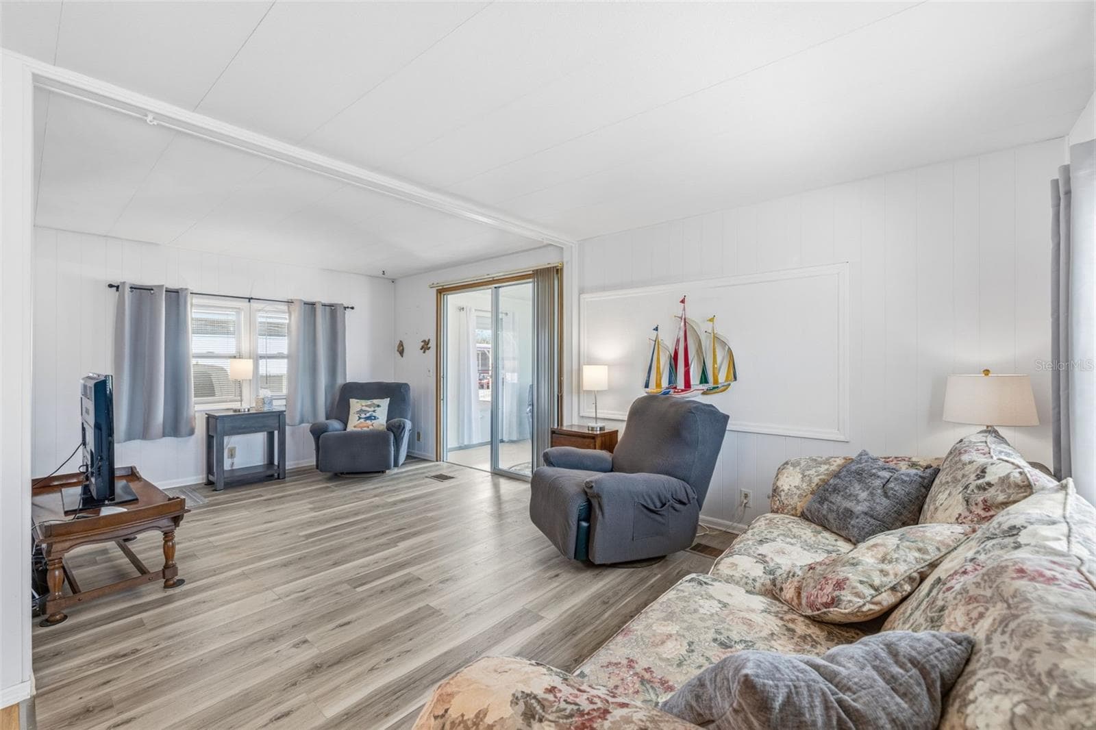 3632 Tiki Dr photo 5