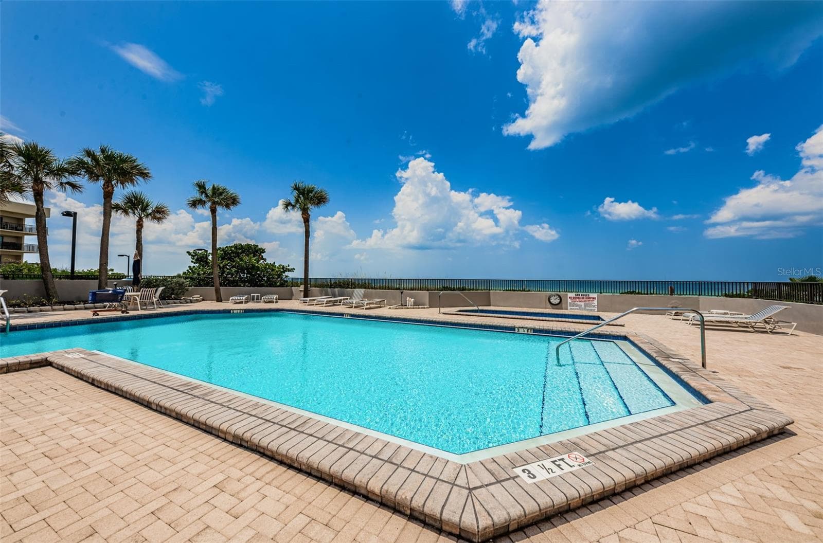 1660 Gulf Blvd #208 photo 5