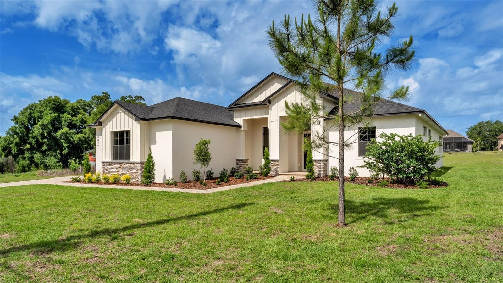 6827 Lakeland Highlands Rd photo 4