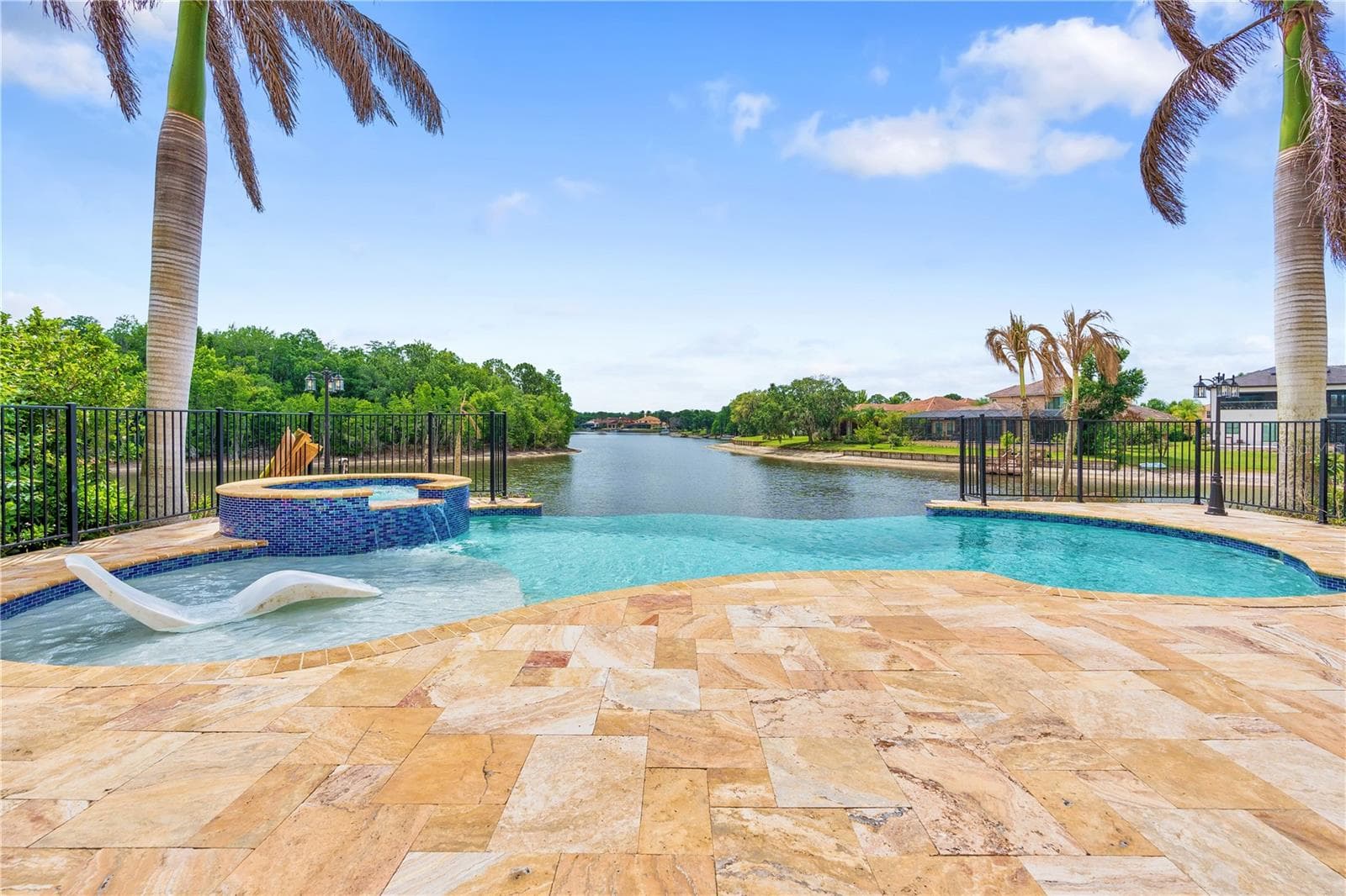 10603 Cayman Isle CT photo 2