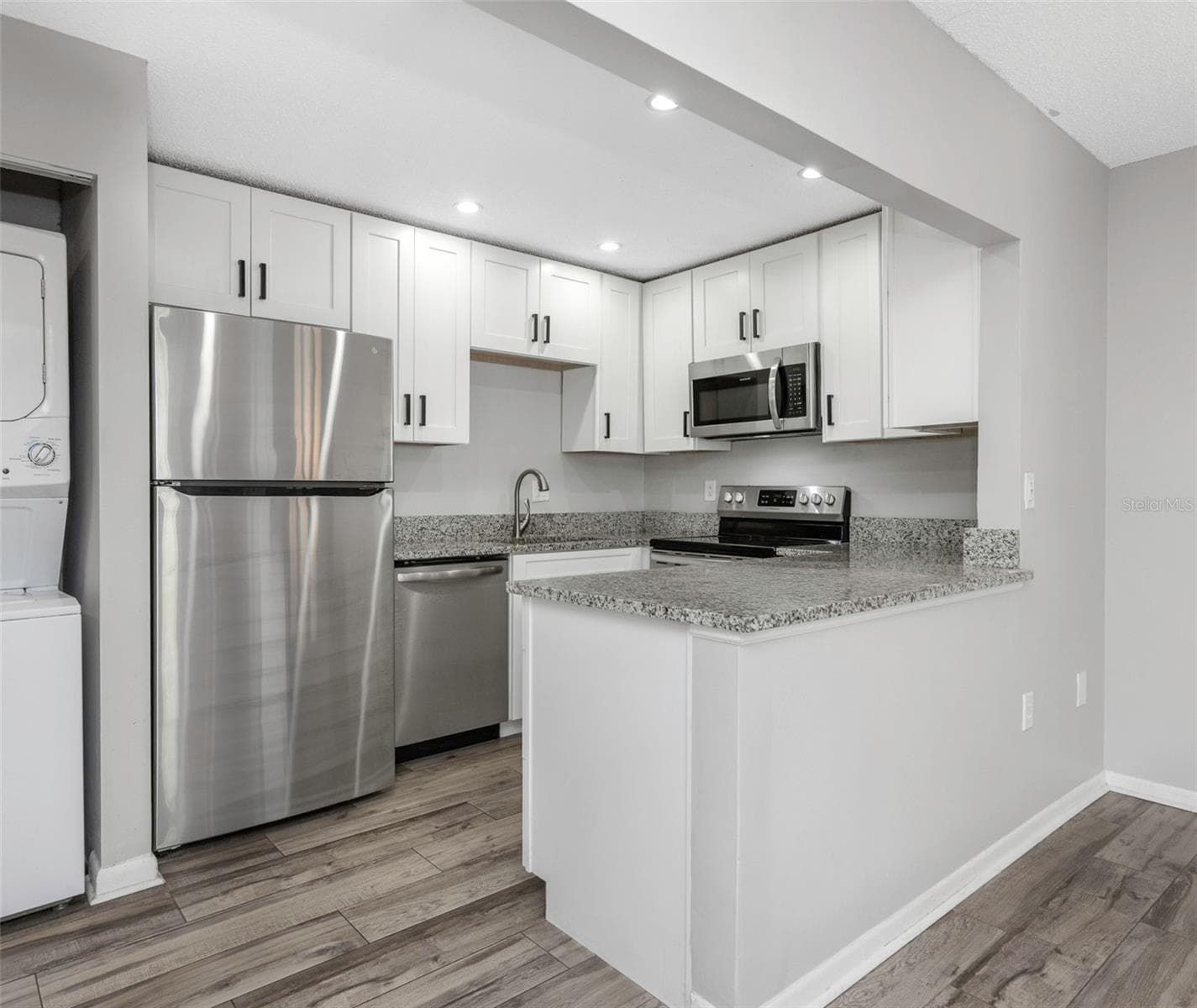 1281 Pine Ridge Cir E #A2 photo 2