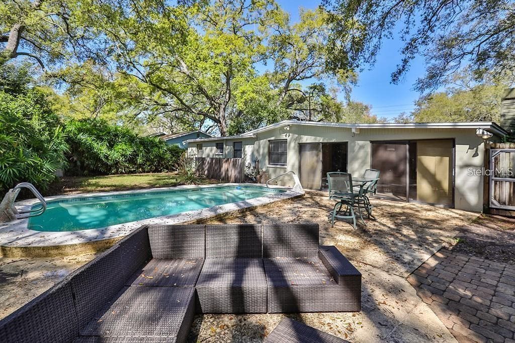 3214 W Coachman Ave photo 2