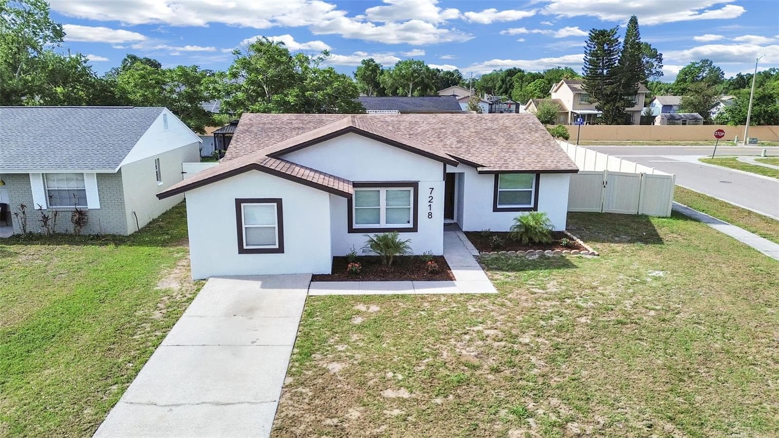 7218 Lunita CT photo 4