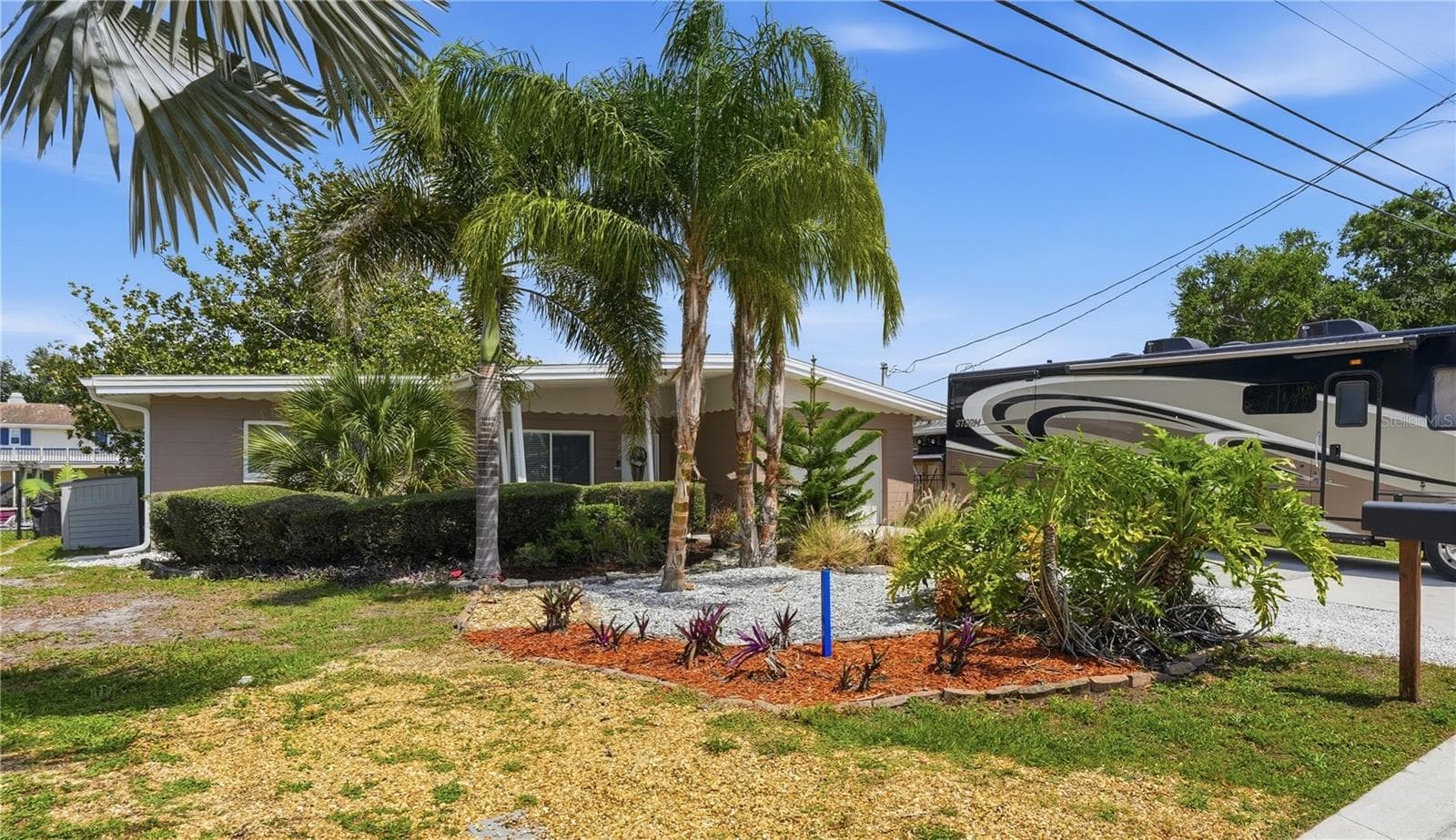 179 E Canal Dr photo 4