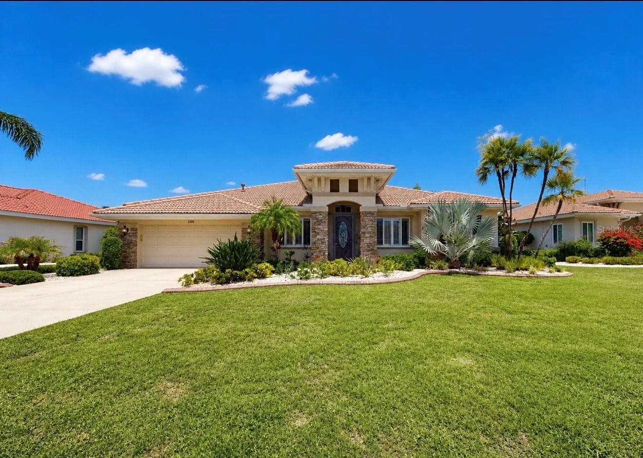 2208 Myrtle Vista CT photo 5