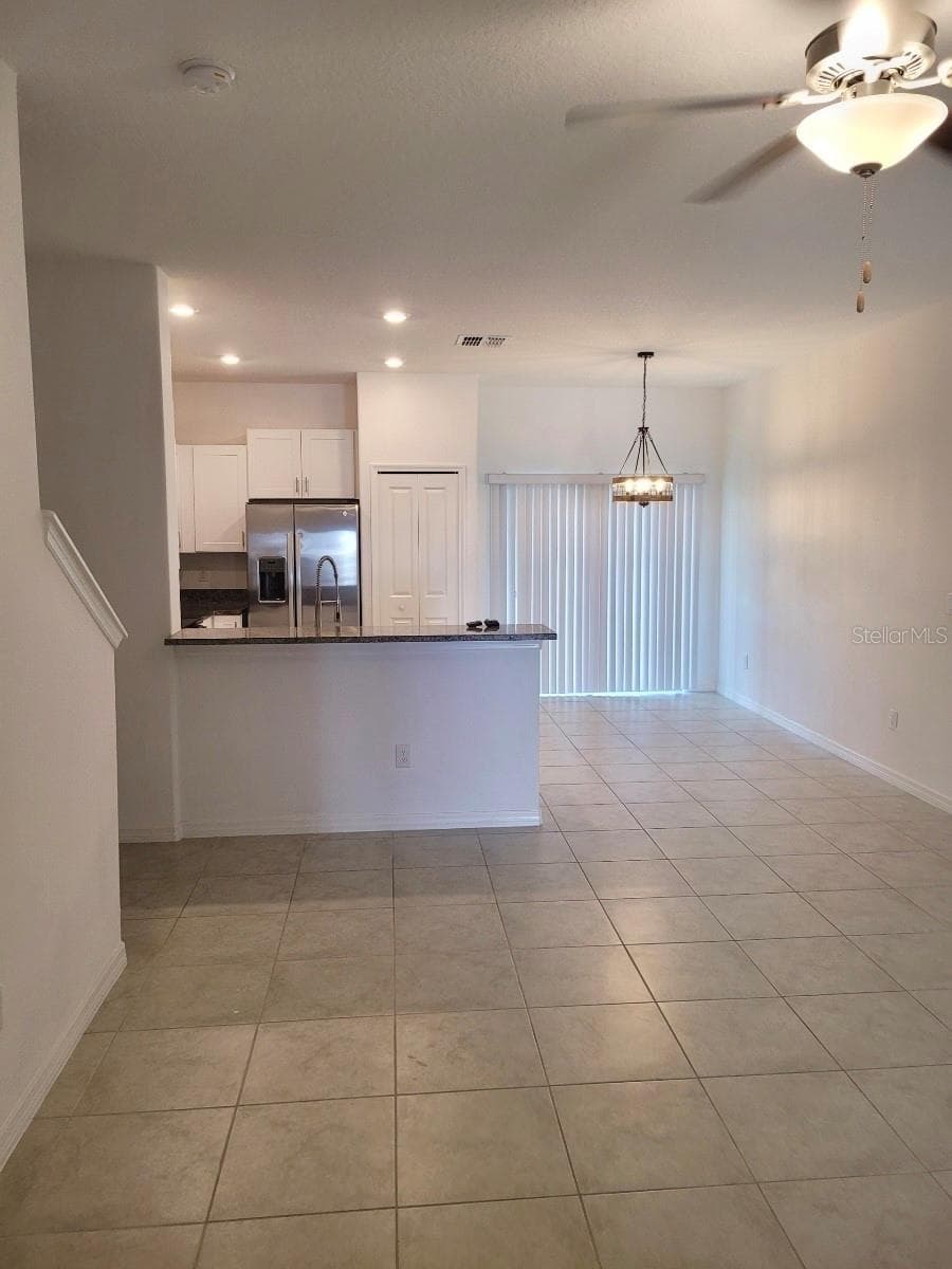 5122 Forum Blvd photo 3