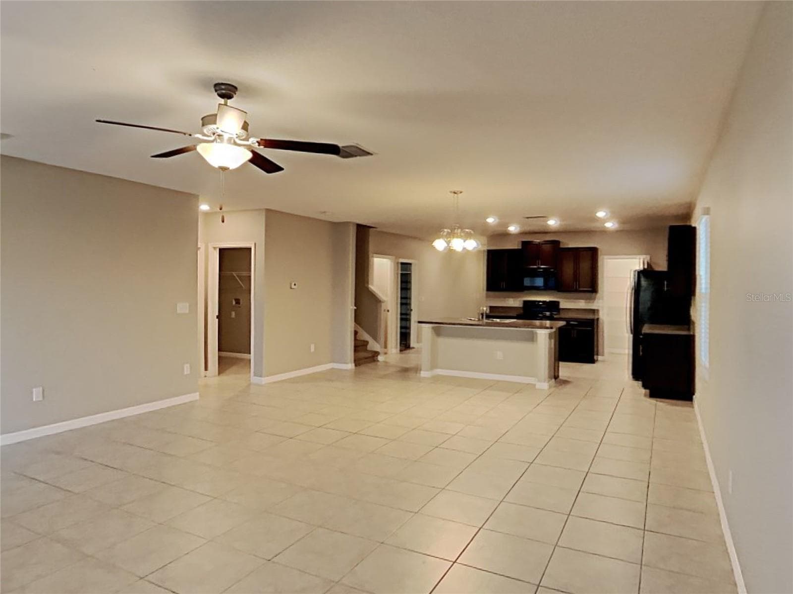 4436 Eternal Prince Dr photo 2
