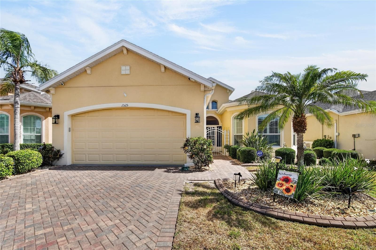 1525 Emerald Dunes Dr photo 2