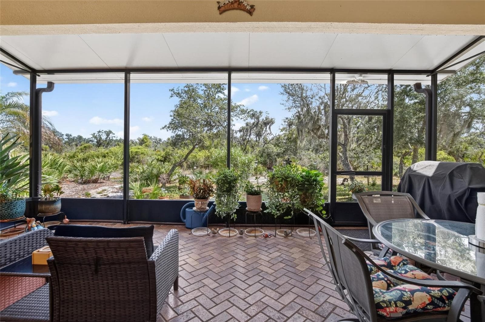 1525 Emerald Dunes Dr photo 3