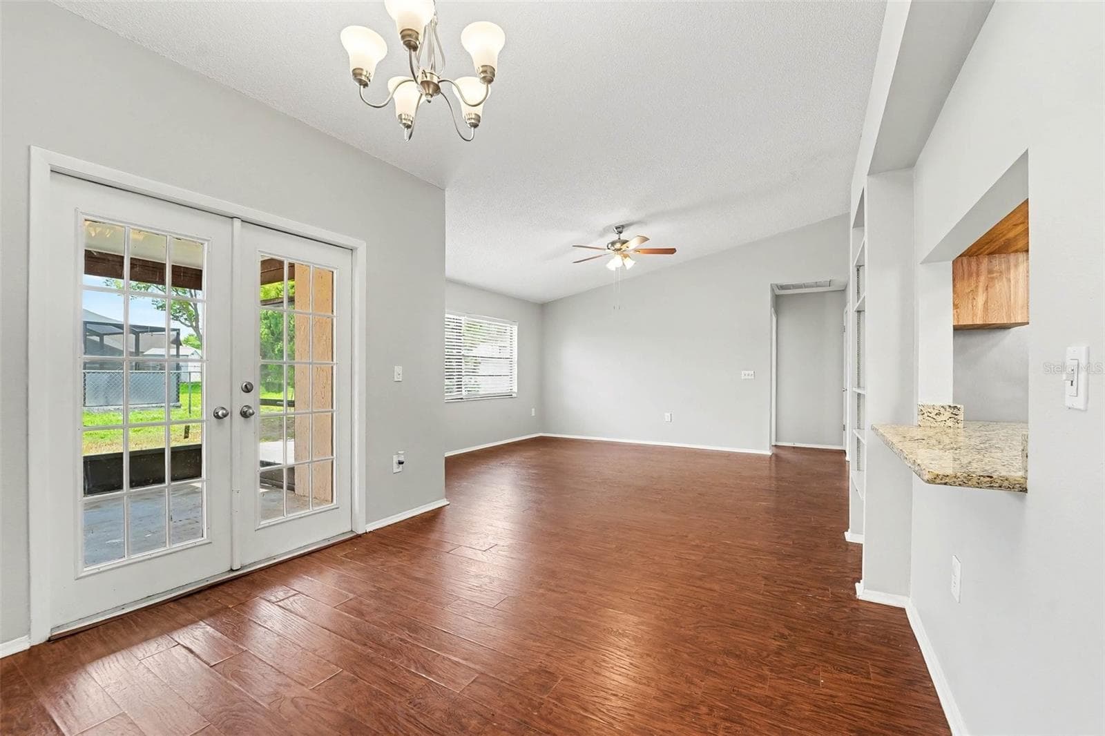 11320 Jack Rabbit Ln photo 5