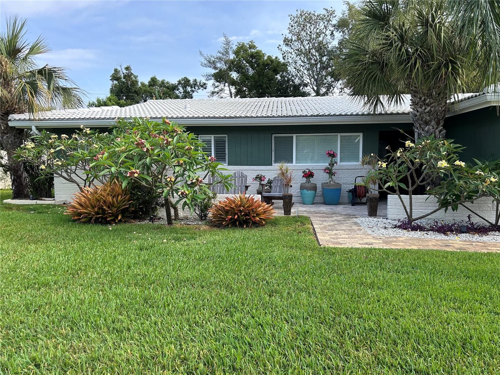 2058 Nursery Rd photo 2