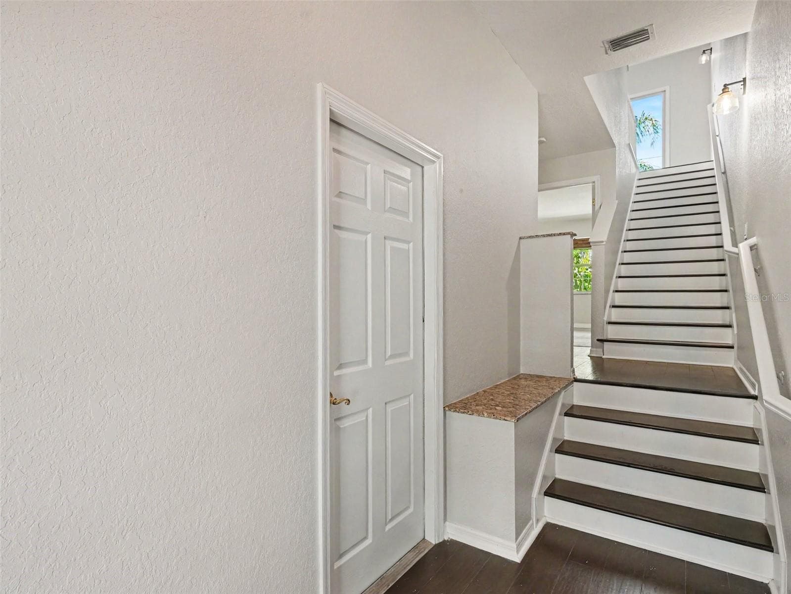 3325 10th Ln W photo 5