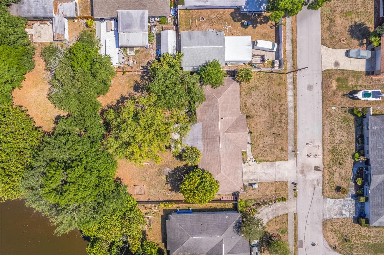 5007 S Hesperides St photo 3
