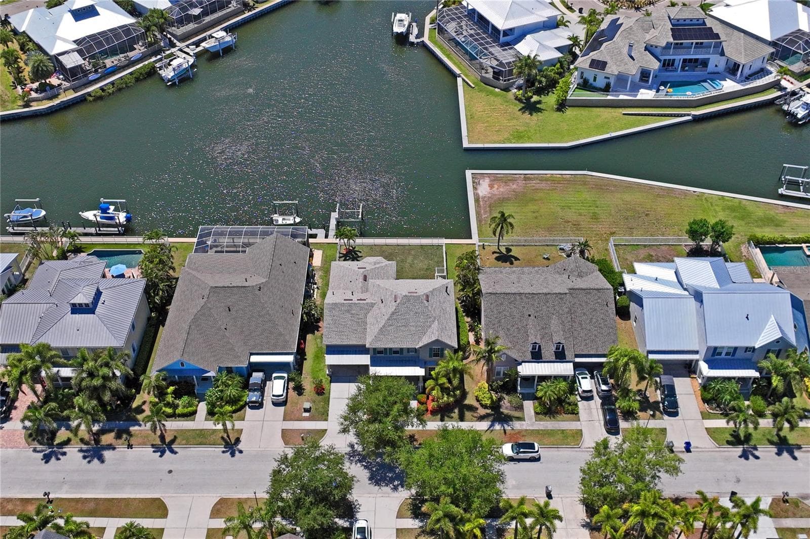 5714 Sea Trout Pl photo 3