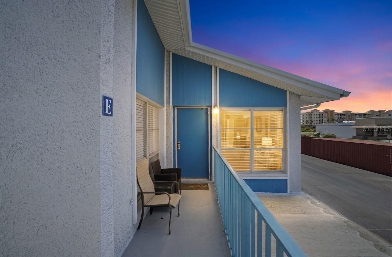 155 Medallion Blvd #E photo 2