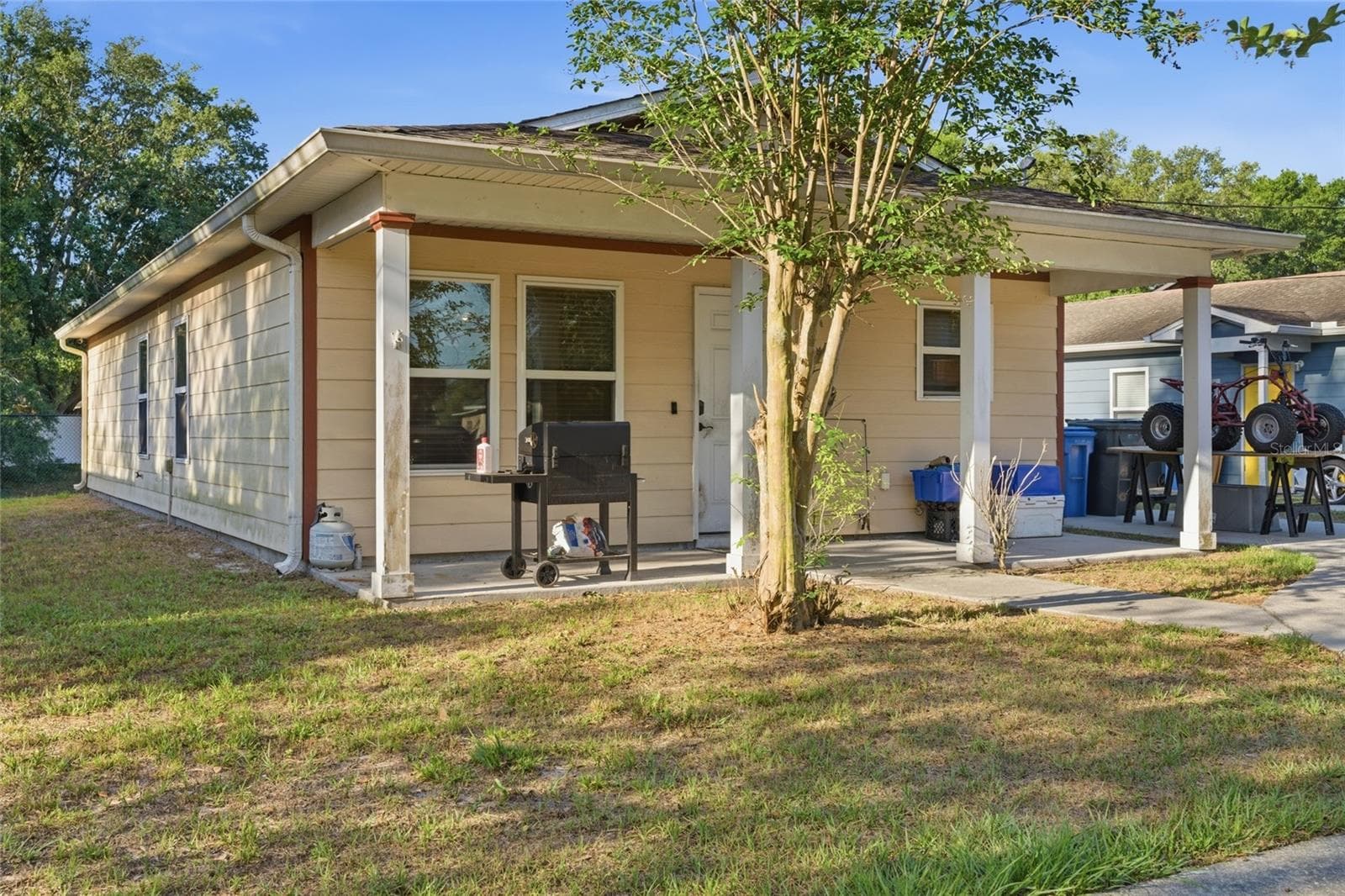 8439 Radio Ln photo 3